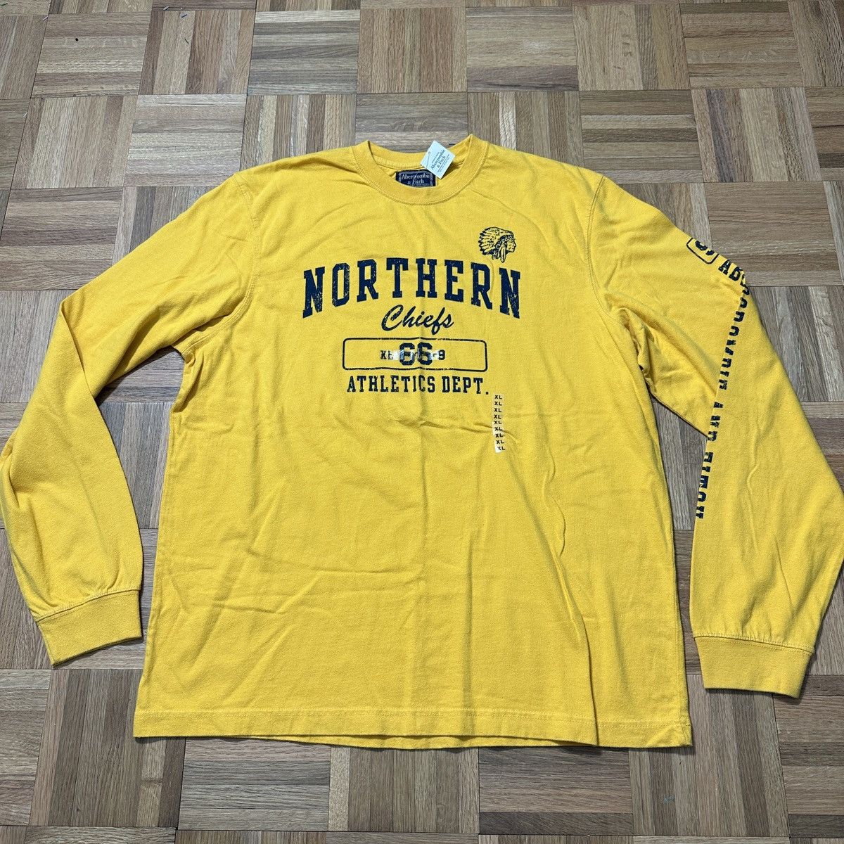 Abercrombie & Fitch Vintage Abercrombie & Fitch long sleeve tee Size US XL / EU 56 / 4 - 1 Thumbnail