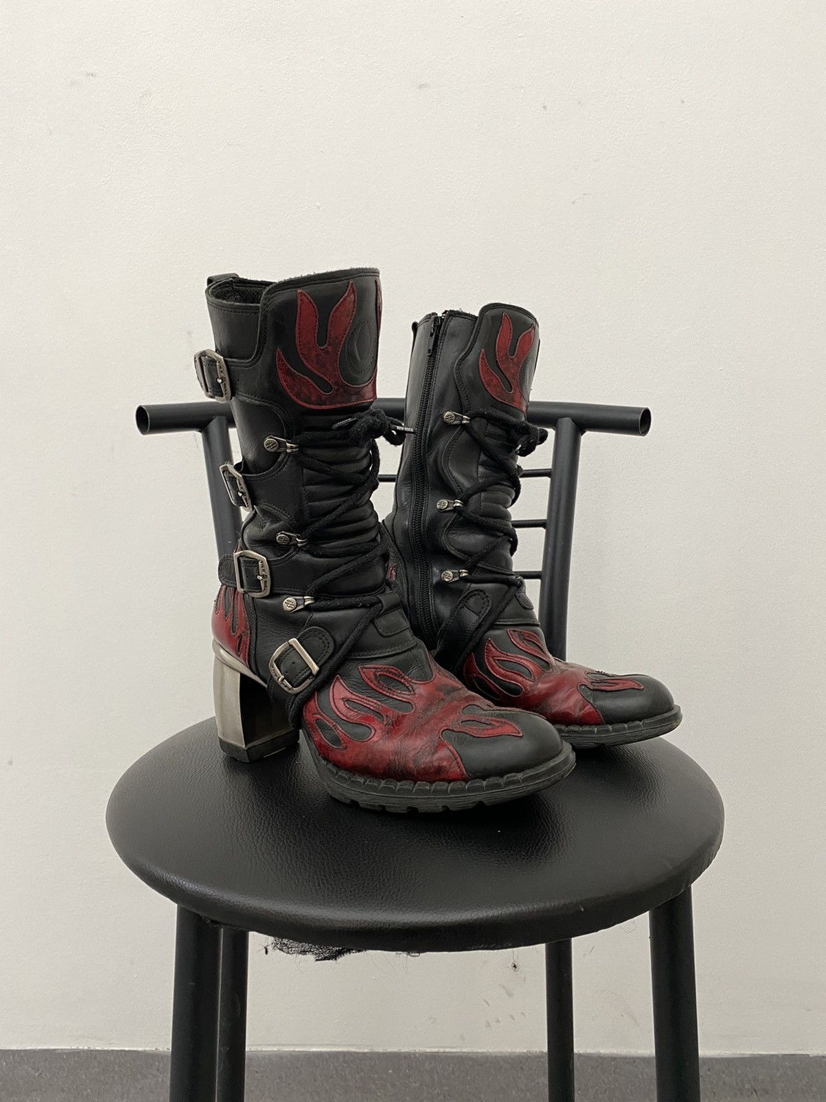 image of Vintage Avant Garde New Rock Swear Gordon Jack Boots in Black, Women's (Size 6)