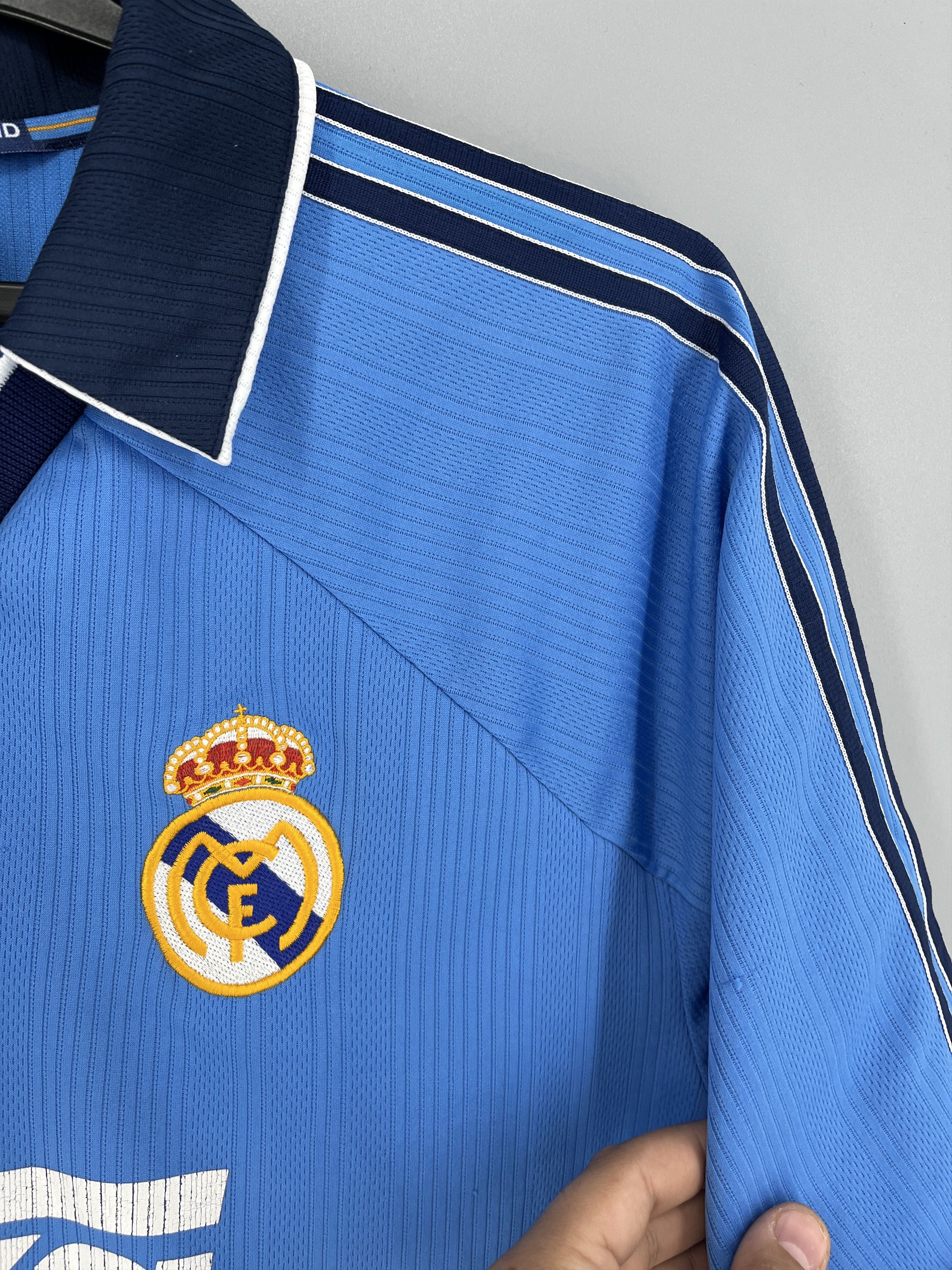 Adidas Vintage Real Madrid Raúl 7 Jersey – 1997/98 Adidas Teka Kit” Size US M / EU 48-50 / 2 - 7 Thumbnail