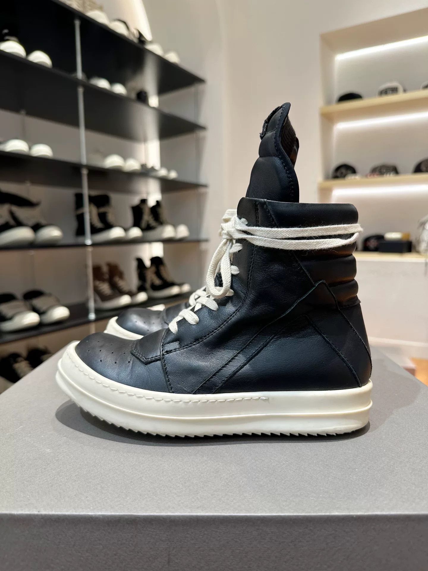 Rick Owens Rick Owens Classic Black Leather High-Top Size US 4.5 / IT 34.5 - 1 Thumbnail