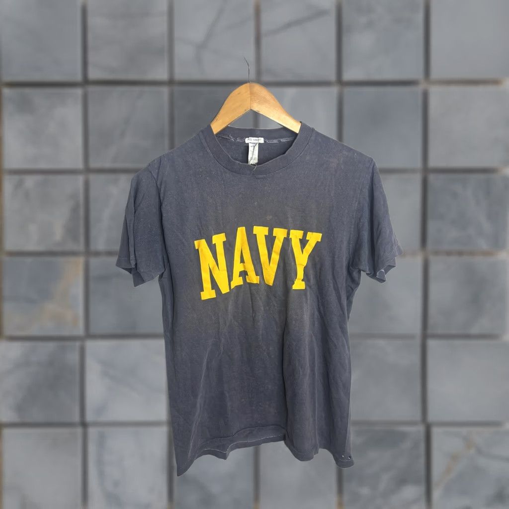 FRED VINTAGE Navy Shirt Mens L Fred Wright USA Military Academy Tee 80s 90s Blue Navy Graphic Print Crew Neck Short Sleeve Cotton Size US L / EU 52-54 / 3 - 1 Thumbnail