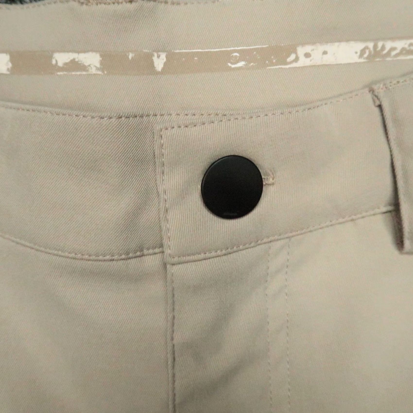 Vintage Myles Pants Mens 33x30 Khaki Tan Tour Performance Stretch Chino Zip Pocket Pants Casual Workwear 33 Beige Regular Mens Size US 33 - 3 Thumbnail