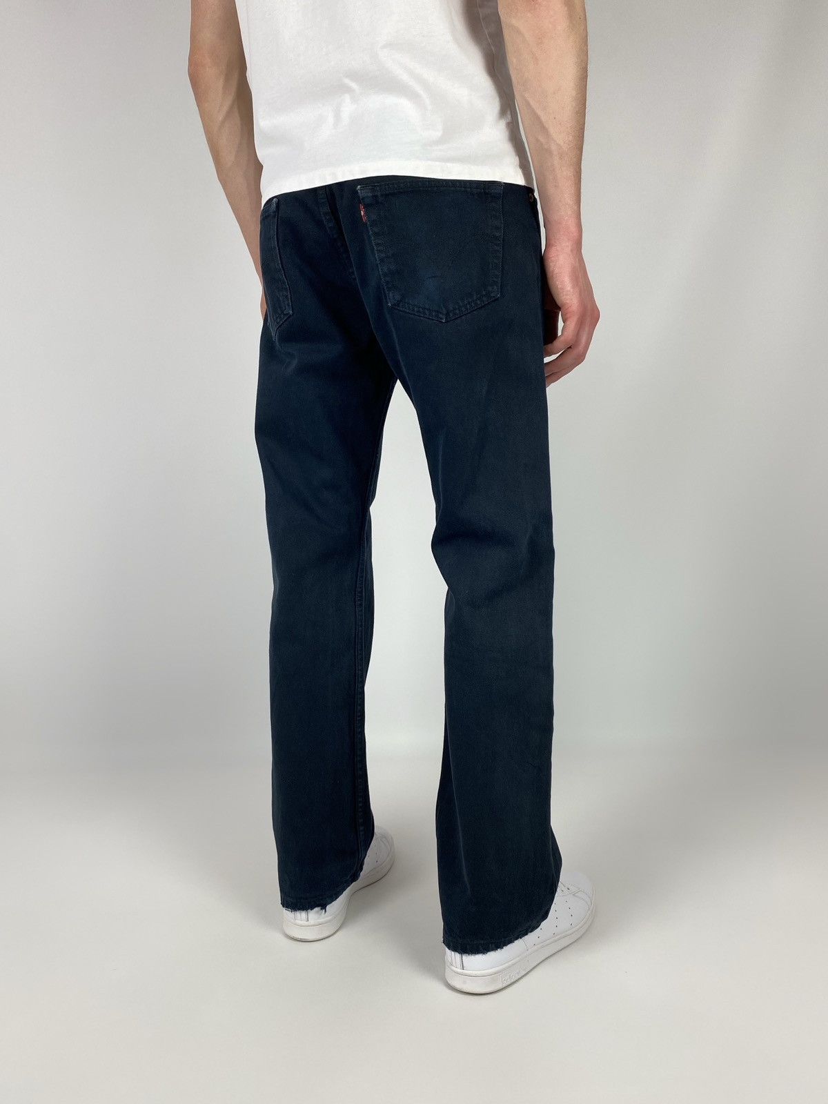 2000's Vintage Levi's 501 Black Denim Jeans 33X30