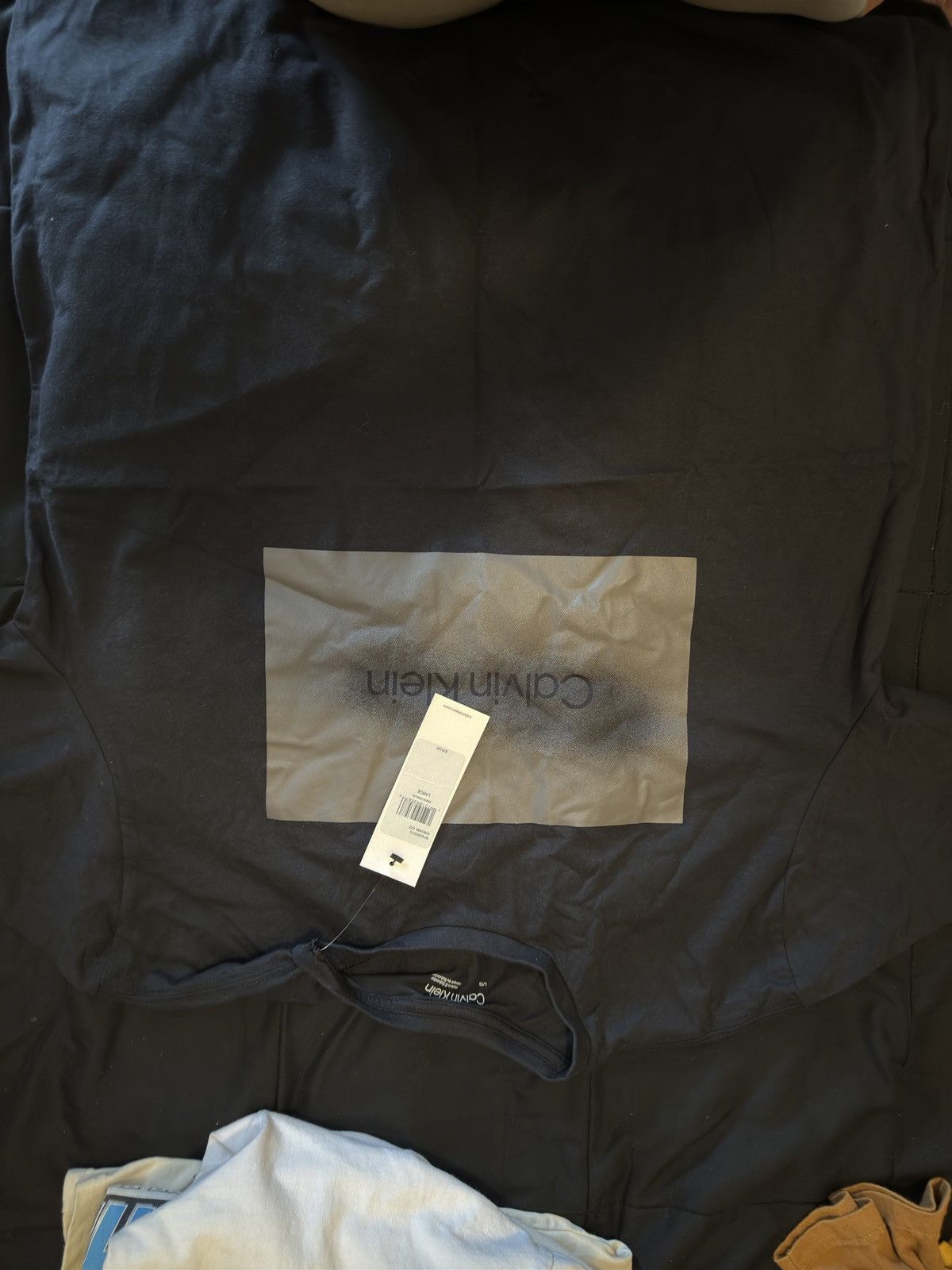 Calvin Klein Polo and tshirt Size US L / EU 52-54 / 3 - 4 Thumbnail