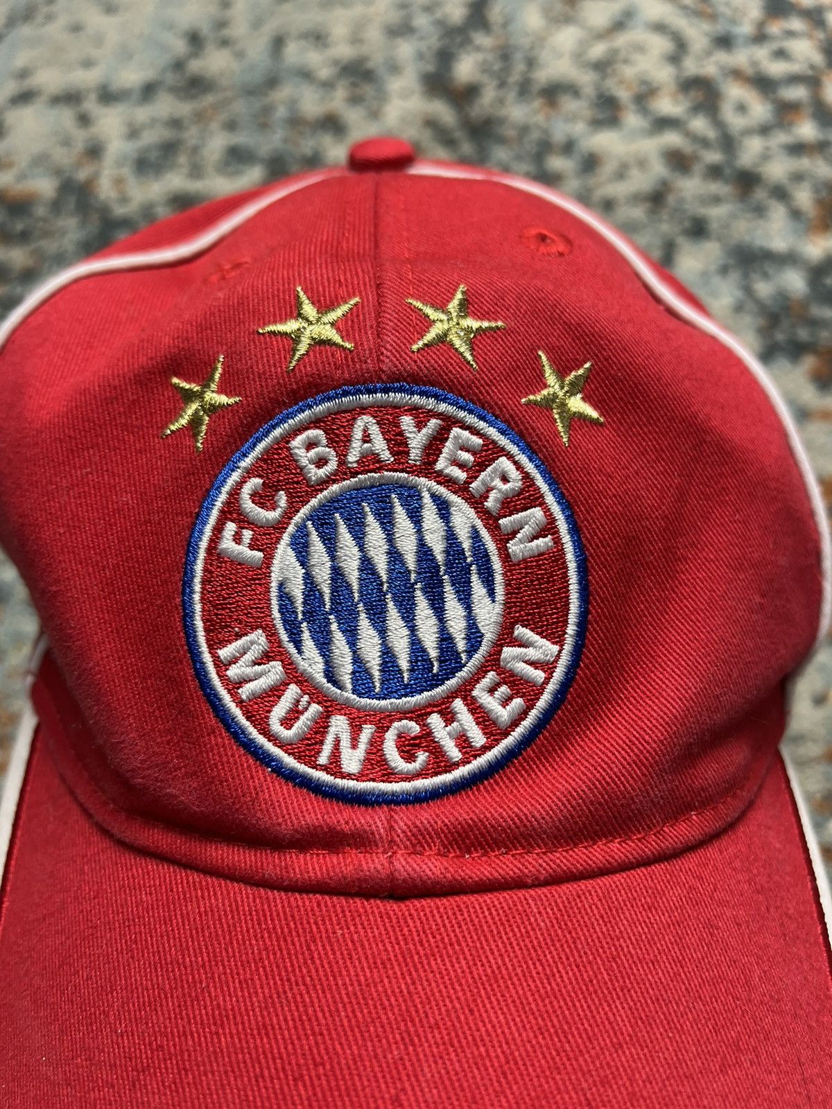 Vintage Vintage 90s FC Bayern Munchen football soccer hat Blokecore Size ONE SIZE - 7 Thumbnail