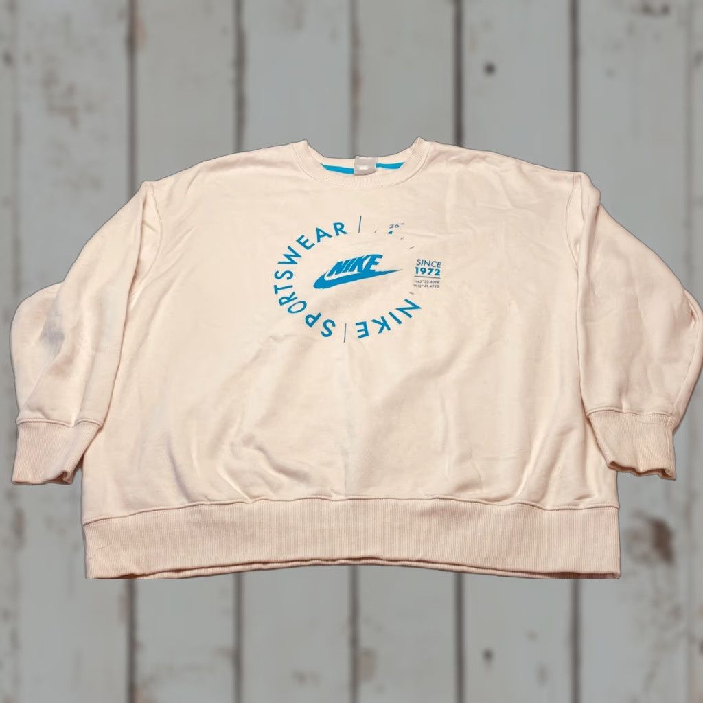Nike VINTAGE NIKE Oversized Sweatshirt Women's XL Fleece FD4234-700 Cream Blue Logo 7593 Size XL / US 12-14 / IT 48-50 - 1 Thumbnail