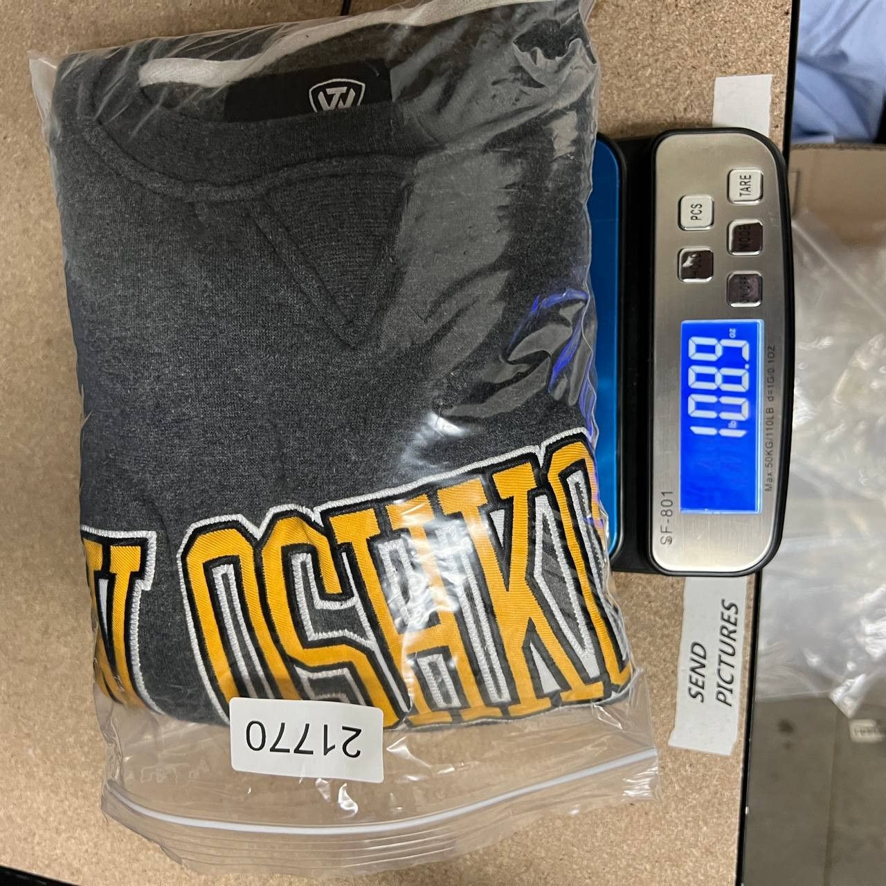 Top Of The World Wisconsin Oshkosh Titans Top of the World NCAA Y2k L Size US L / EU 52-54 / 3 - 7 Thumbnail