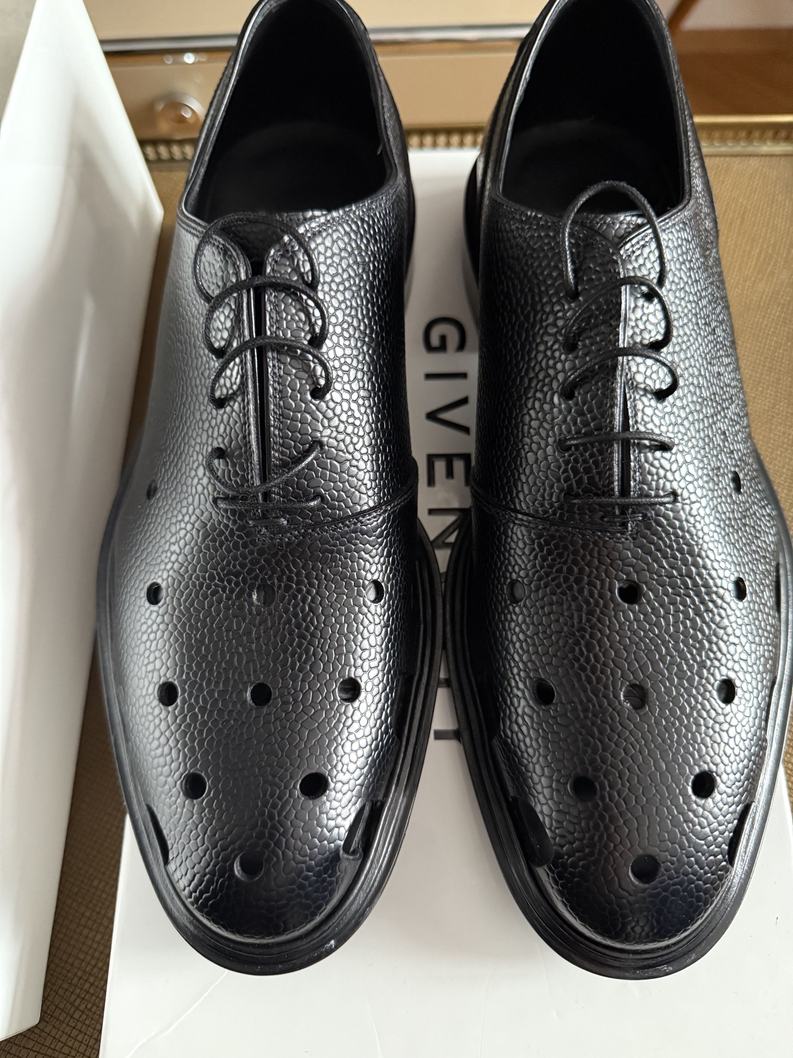 Givenchy GIVENCHY LEATHER SHOES - NEW IN SIZE 41 Size US 8 / EU 41 - 8 Thumbnail