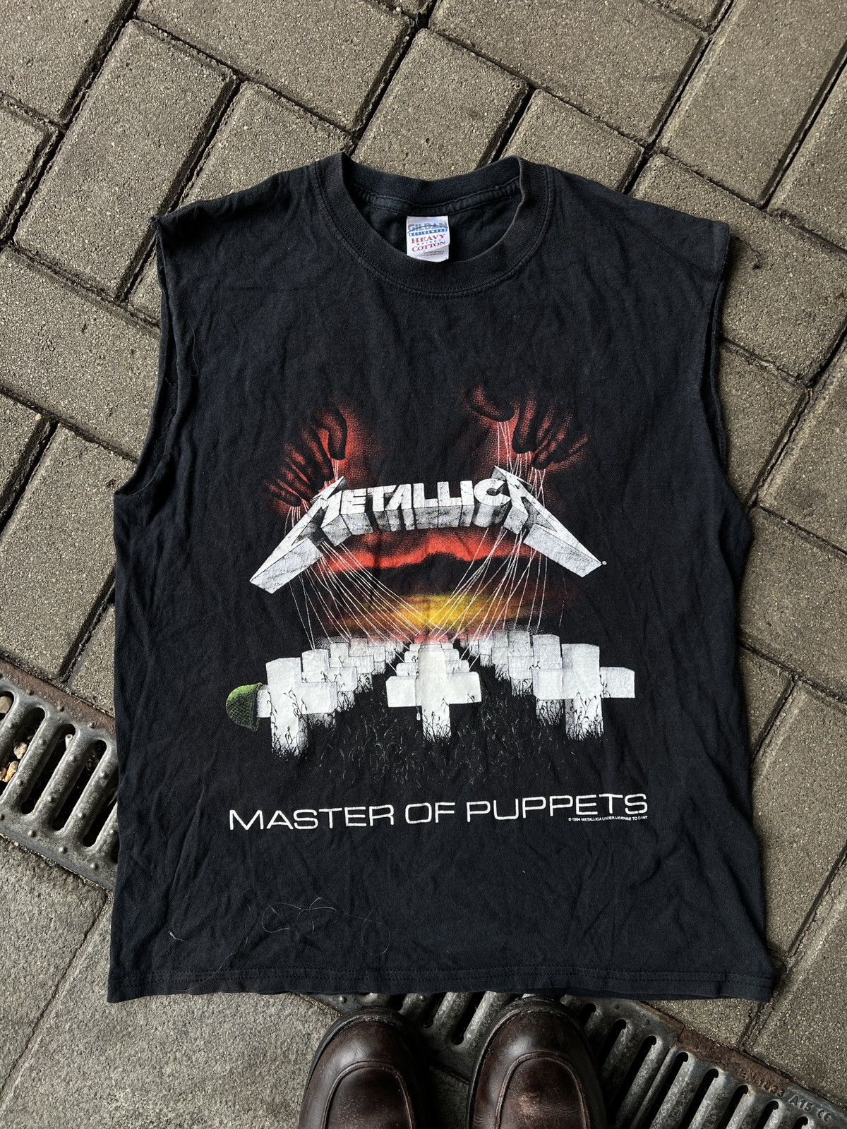Gildan Vintage Metallica 1994 Master Of Puppets Sleeveless T-Shirt Size US M / EU 48-50 / 2 - 1 Thumbnail