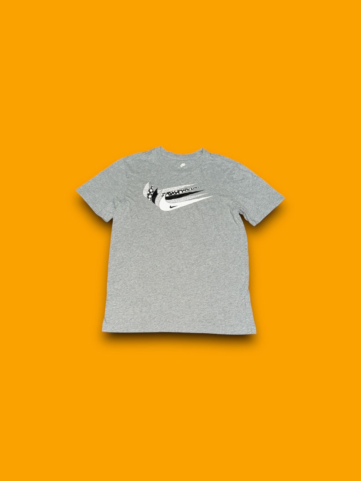Nike The Nike tee multi swoosh t-shirt grey men’s small Size US S / EU 44-46 / 1 - 2 Thumbnail