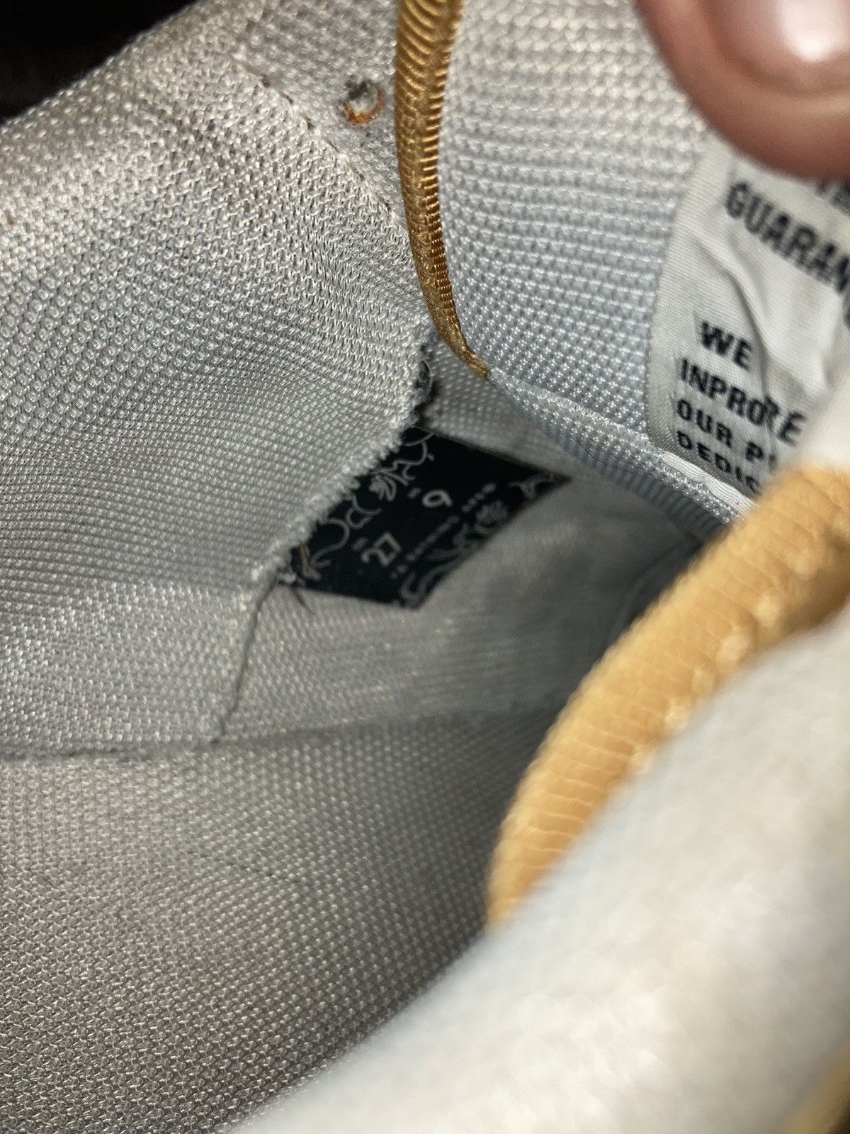 Bape Gold Foil Bapesta Size US 9 / EU 42 - 6 Thumbnail