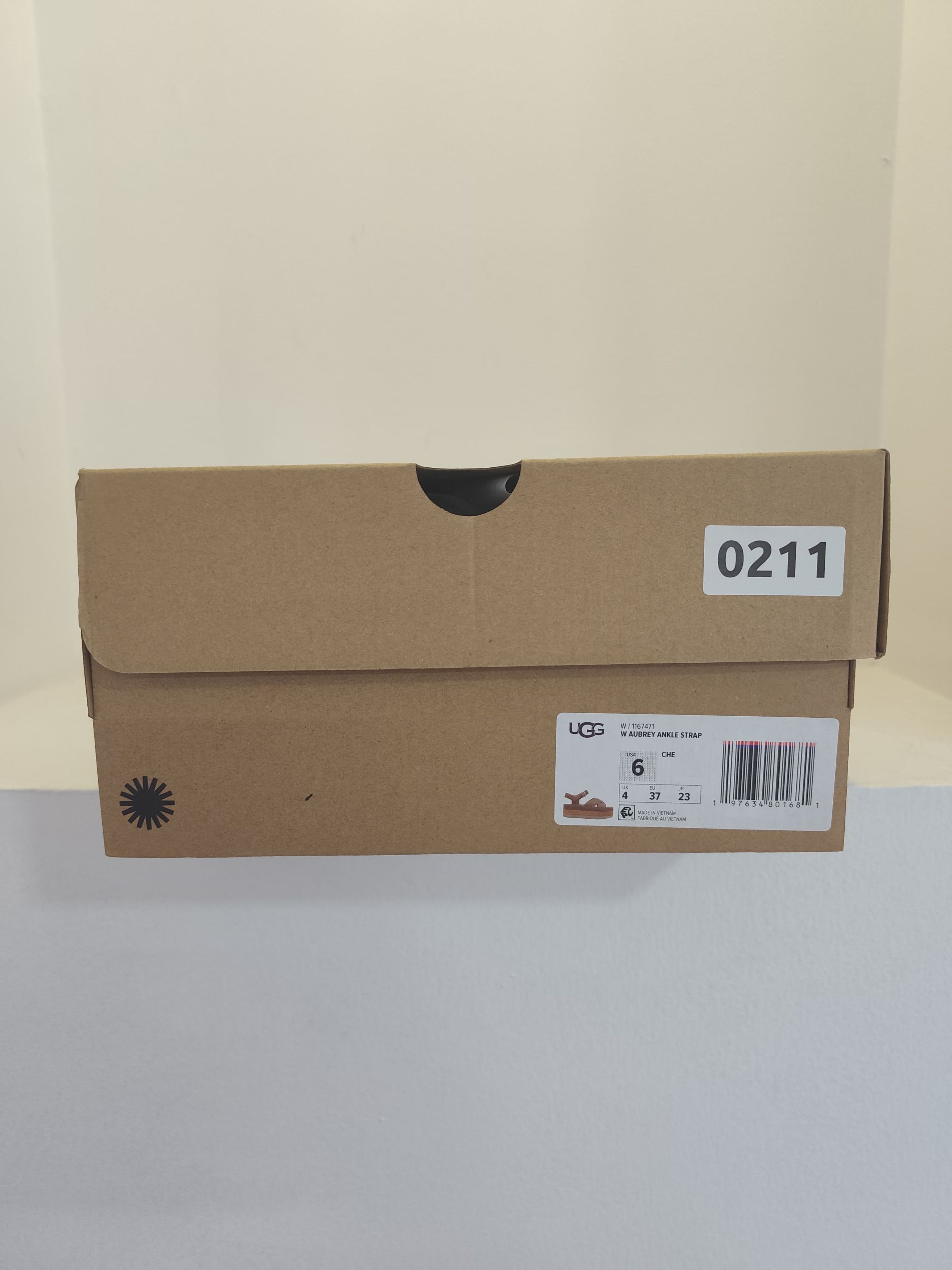 Ugg UGG Goldenstar Clog Size US 6 / IT 36 - 9 Thumbnail