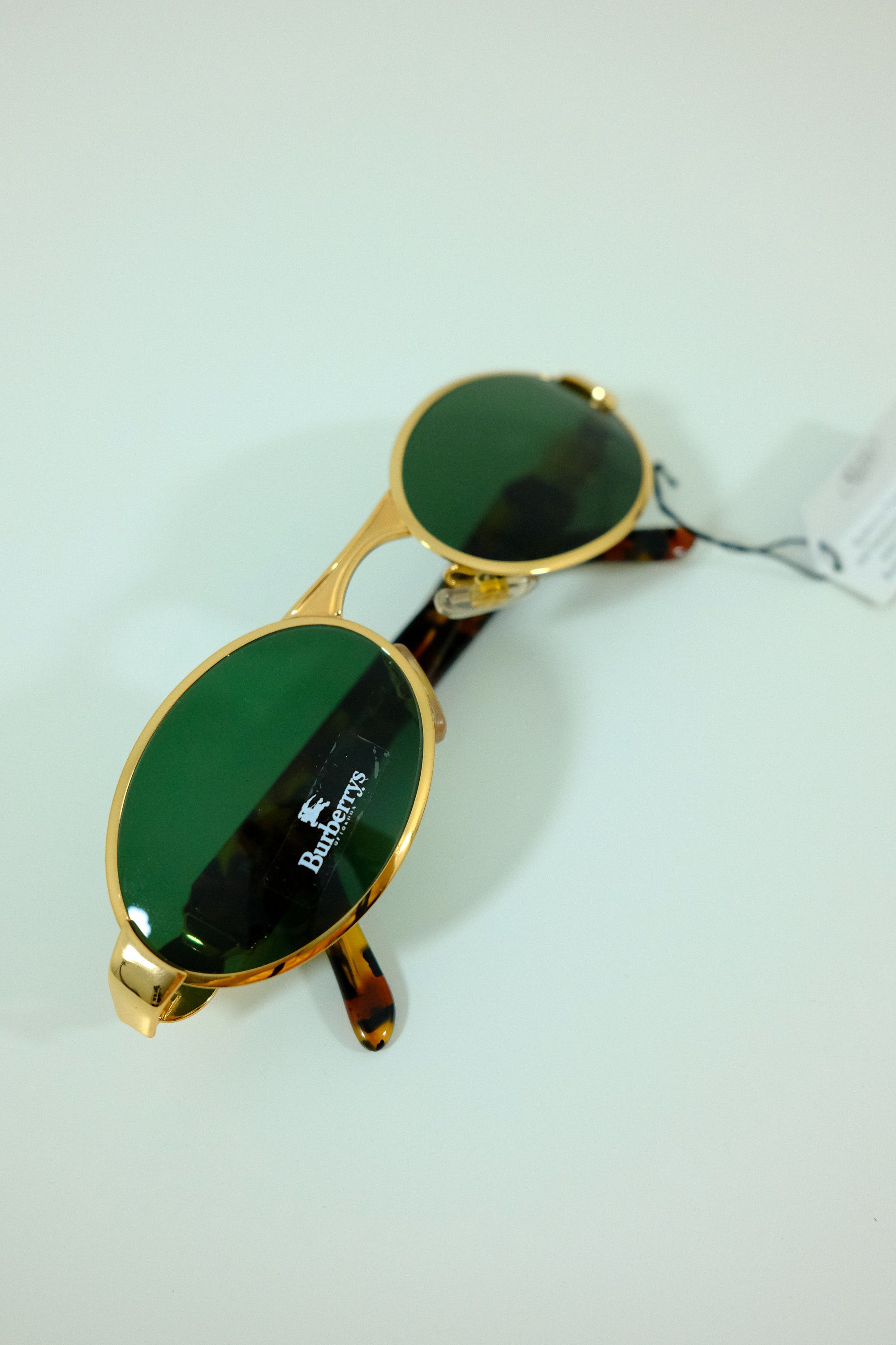 Burberry × Vintage Burberry '90s Gold Havana Oval Sunglasses Size ONE SIZE - 1 Thumbnail