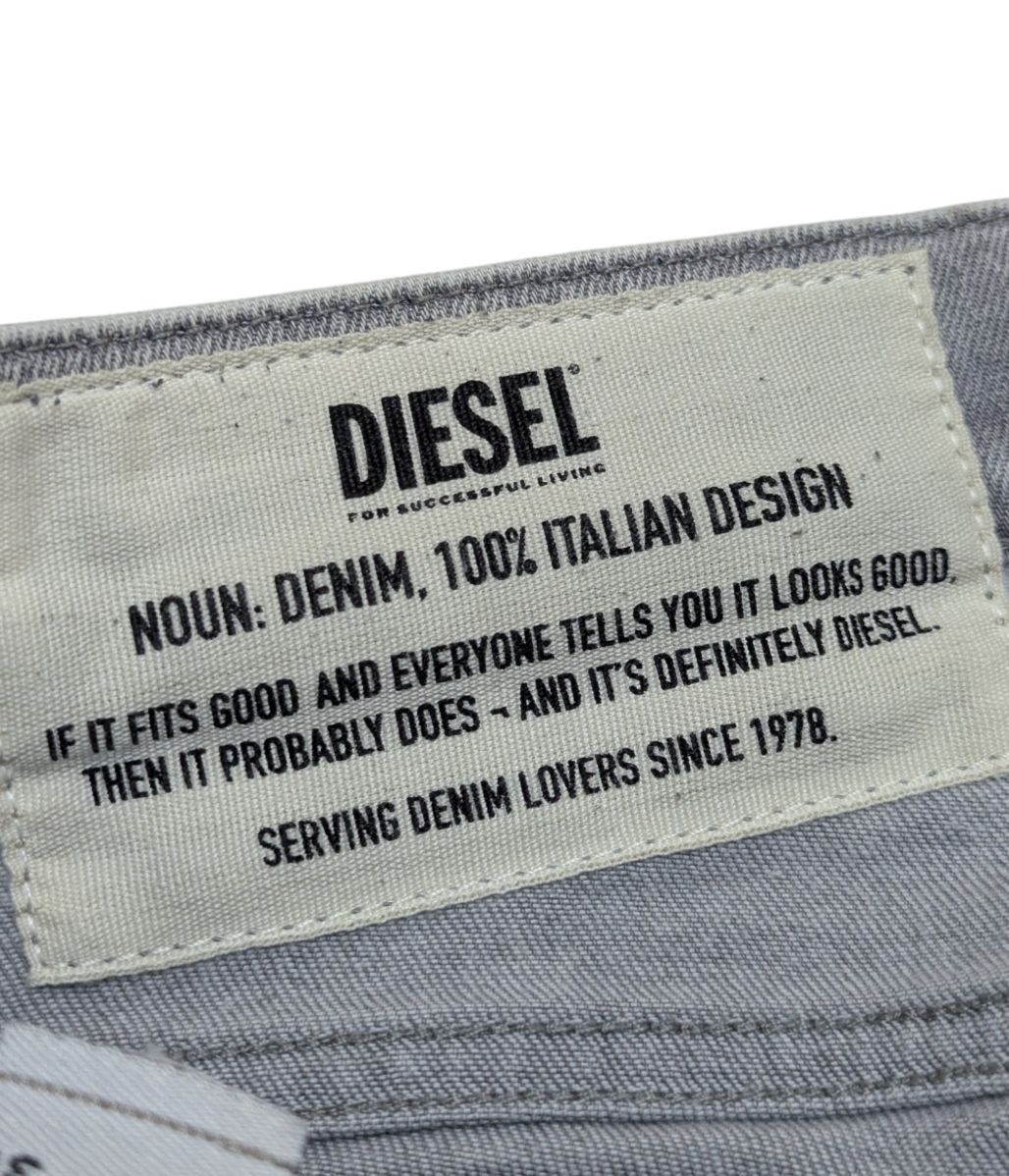 Diesel DIESEL D-STRUKT 069RE Slim Denim Jeans W31 x L30 Size US 31 - 6 Thumbnail