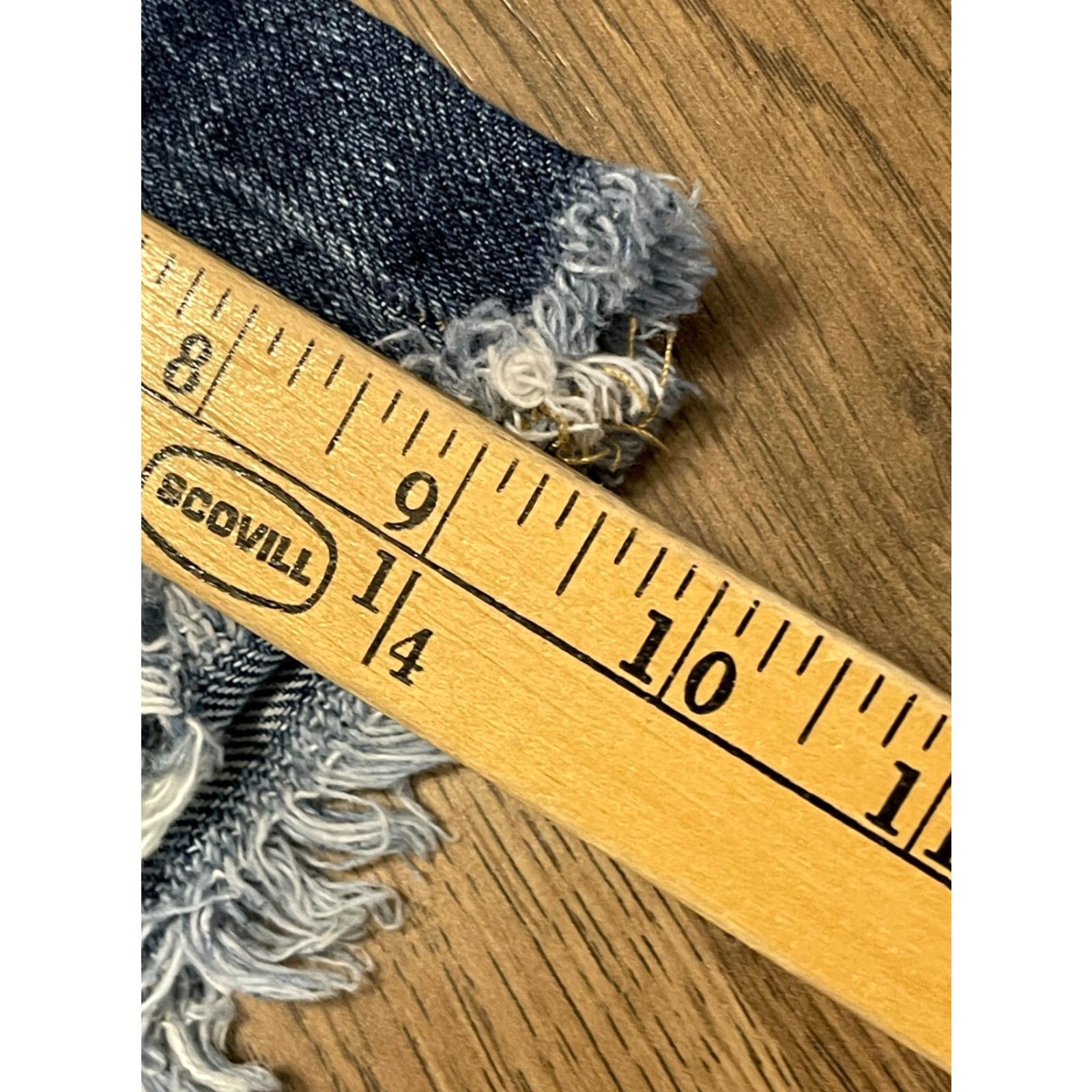 Vintage KanCan Shorts Women S Blue Denim Frayed Hem Button Fly Casual Modern 2.0 in. Inseam Regular Size 28" / US 6 / IT 42 - 7 Thumbnail