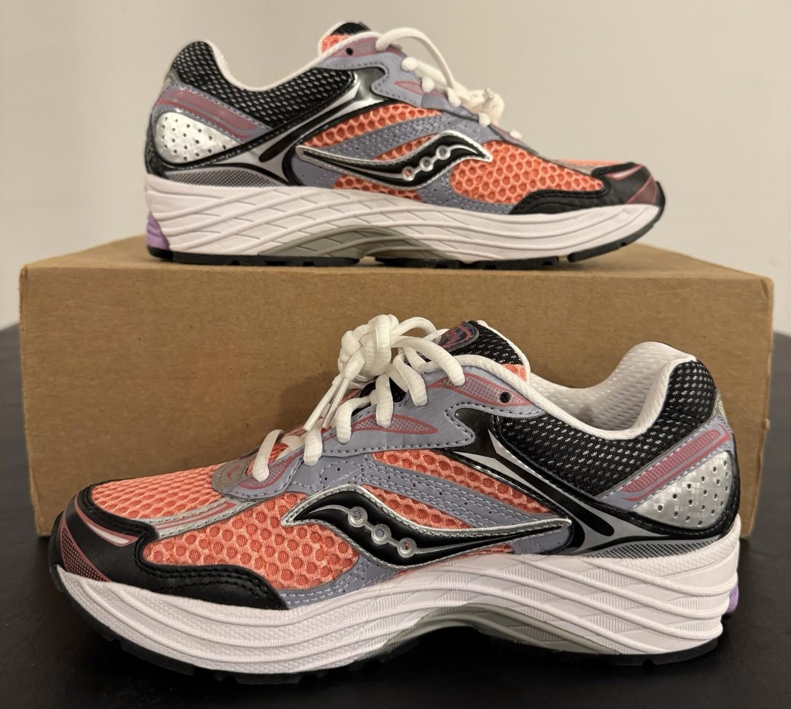 Saucony NEW Saucony ProGrid Omni 9 Pink / Purple - Men’s Size 6 Size US 6 / EU 39 - 3 Thumbnail