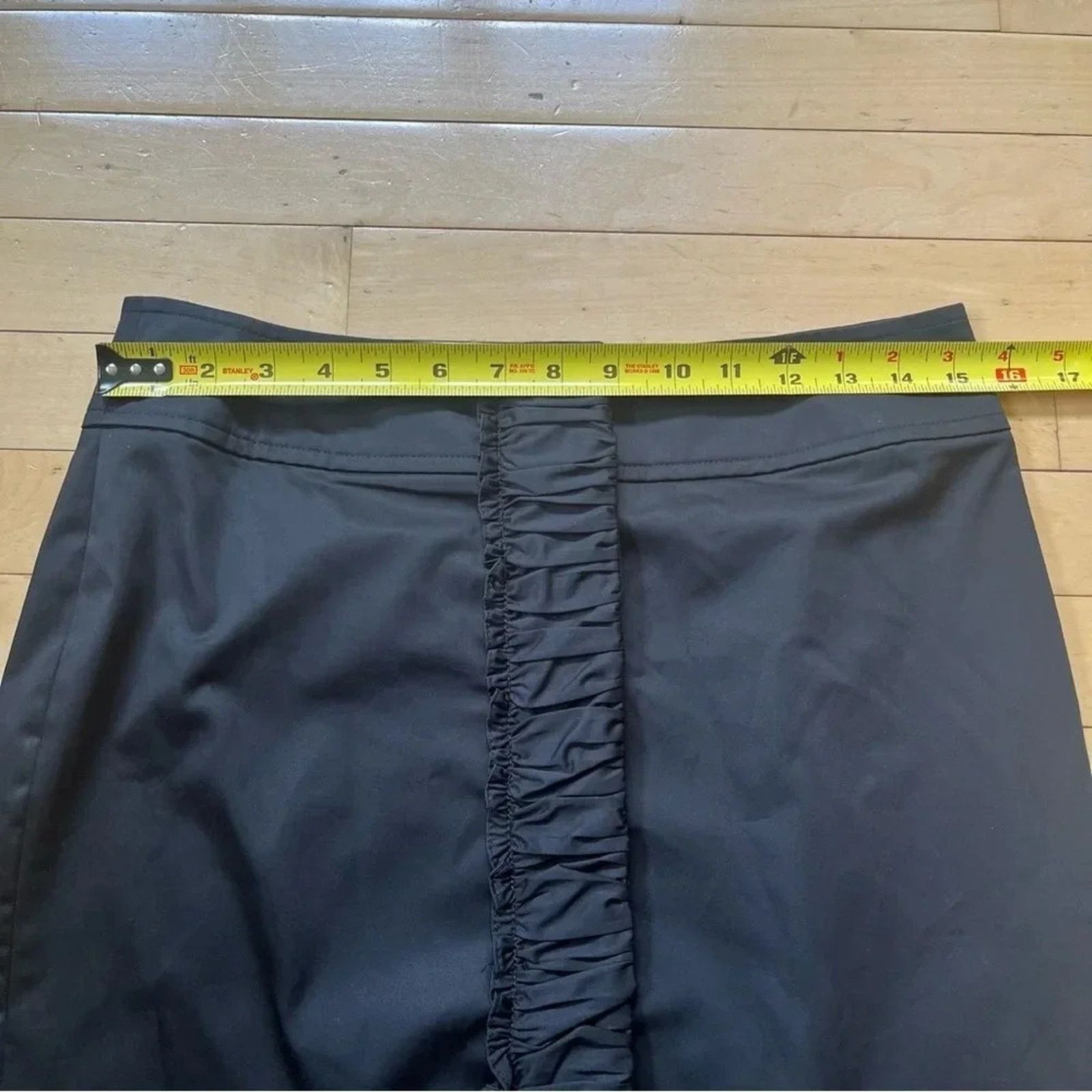 Talbots NWT TALBOTS Black Cotton Ruffle Front Pencil skirt sz 4 Size 27" / US 4 / IT 40 - 6 Thumbnail