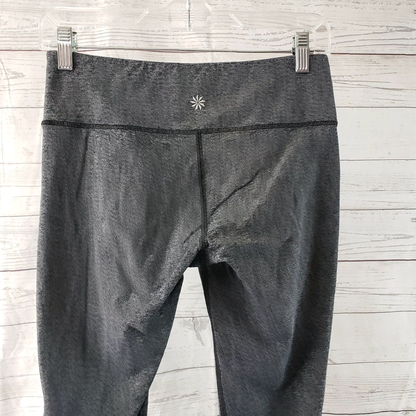 Athleta Athleta Womens Space Dye Criss Cross Capri Leggings Sz Small Gray Low Rise Size 28" / US 6 / IT 42 - 4 Thumbnail