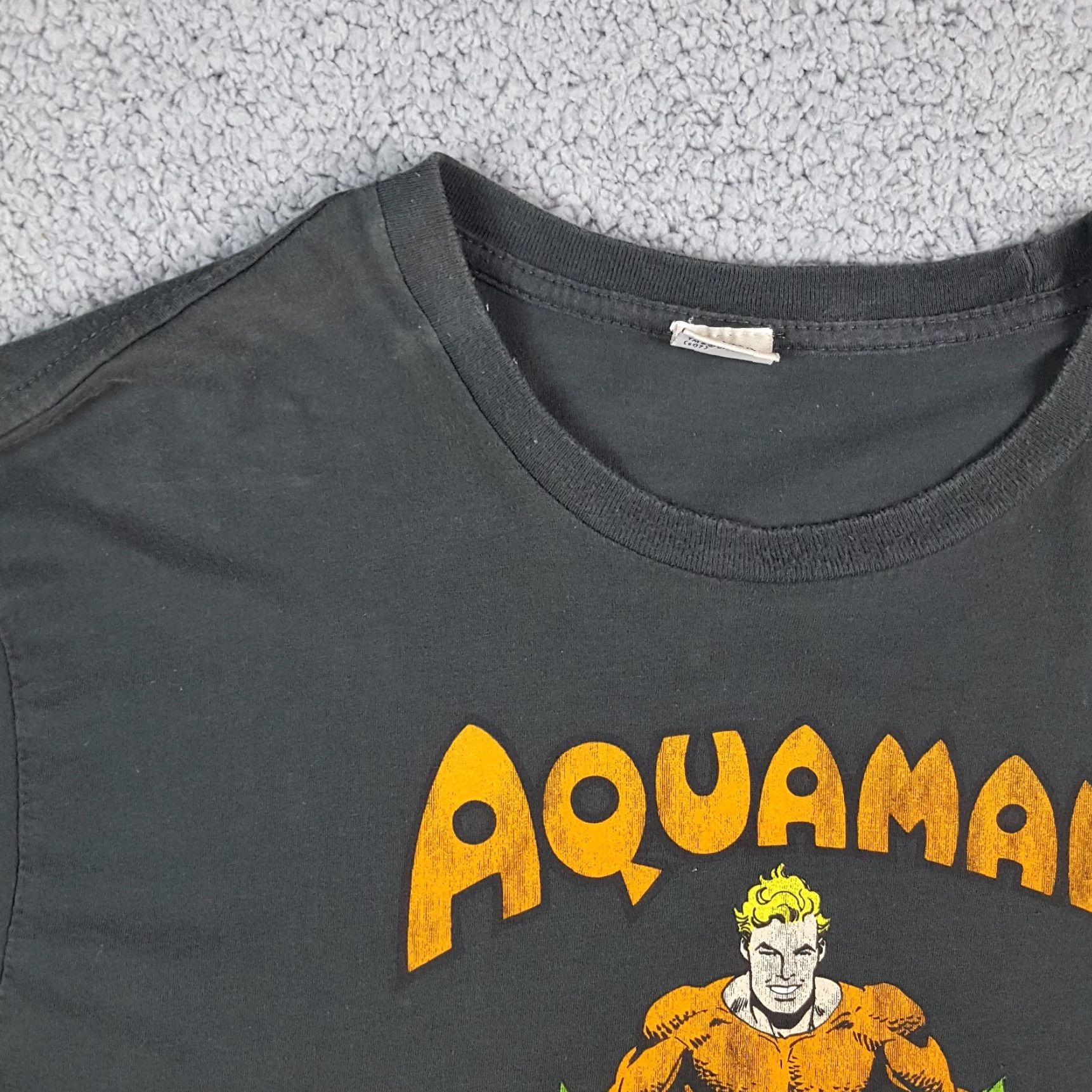 Etro VINTAGE DC Comics Aquaman T-Shirt Men Large Gray Retro Cartoon 90s 00s Y2K Size US L / EU 52-54 / 3 - 5 Thumbnail