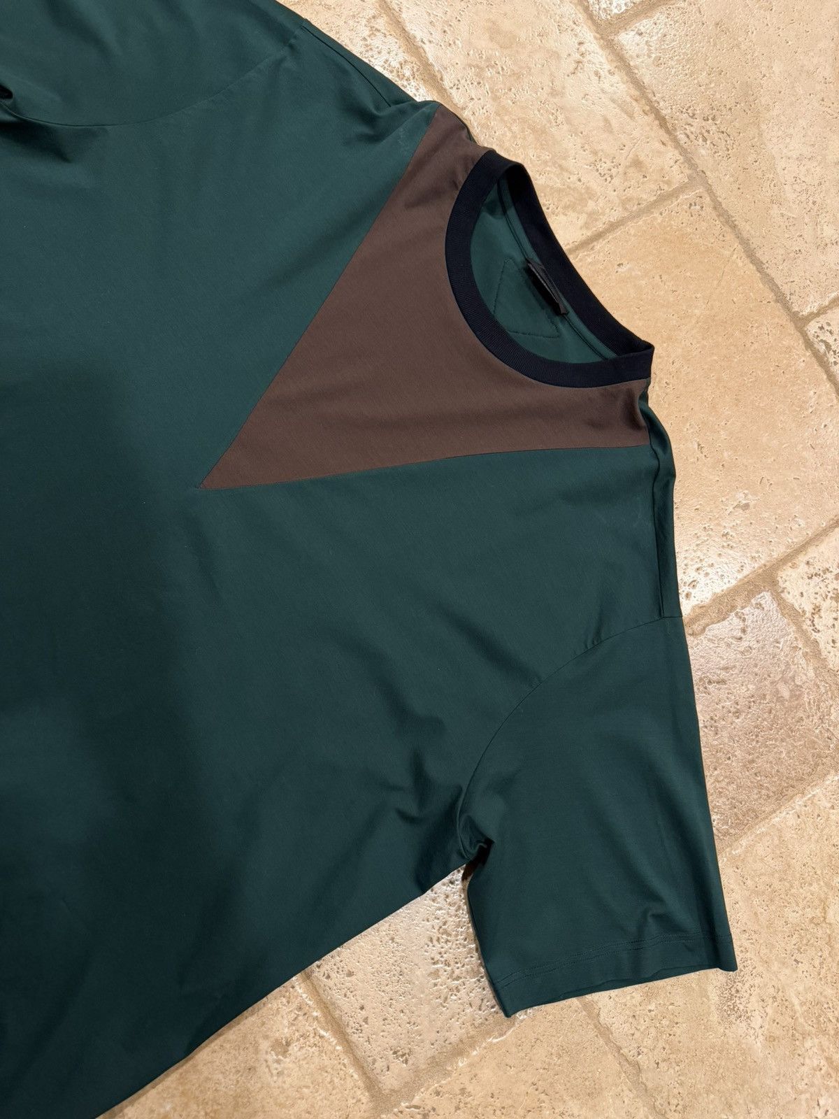 Prada Prada Green / Yellow Triangle Logo 2021 Colourblock T-Shirt Size US L / EU 52-54 / 3 - 5 Thumbnail