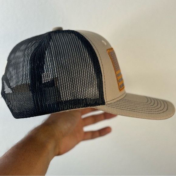 Designer NEW USA FAUX LEATHER PATCH KHAKI/BLACK TRUCKER MESH CAP HAT Size ONE SIZE - 4 Thumbnail