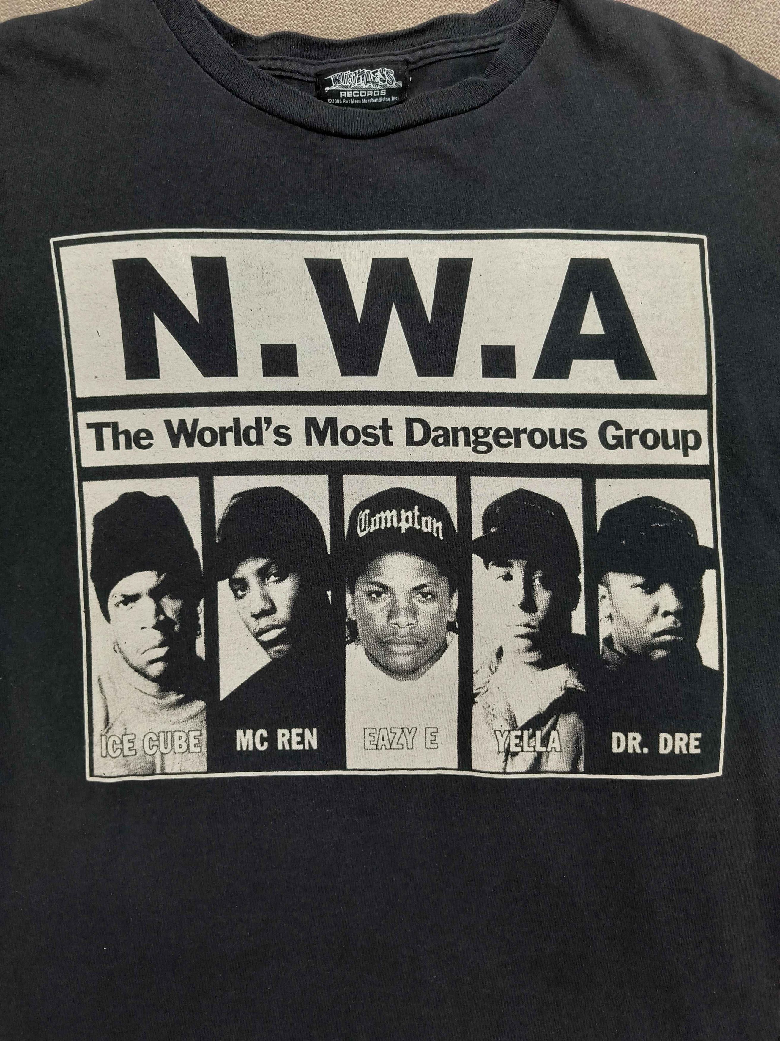 Rap Tees Vintage Y2K N.W.A "the world's most dangerous group" 2006 Size US XL / EU 56 / 4 - 1 Thumbnail