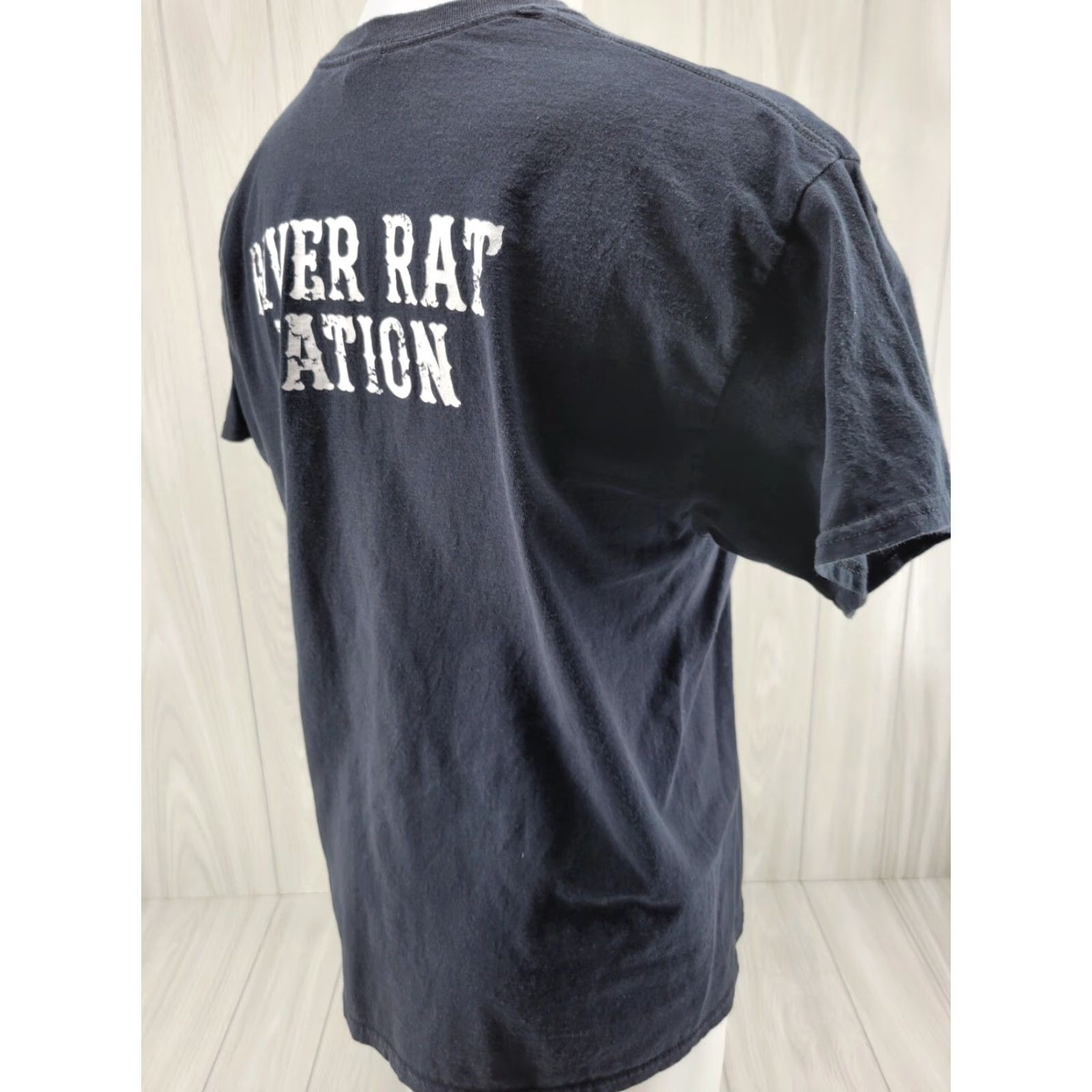 Gildan Tommy Crowder Band River Rat Nation Shirt Men's XL Black T-Shirt Short Sleeve Gildan Regular Fit Size US XL / EU 56 / 4 - 5 Thumbnail