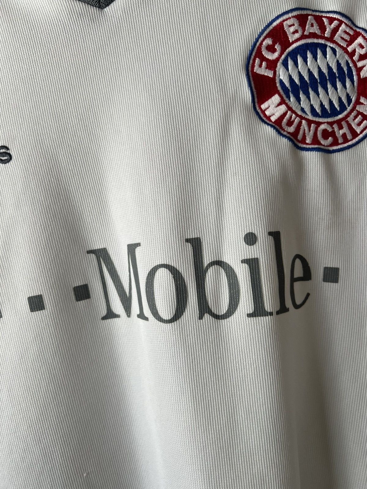 Vintage Bayern Munich Ze Roberto 2002 away Size US S / EU 44-46 / 1 - 3 Thumbnail