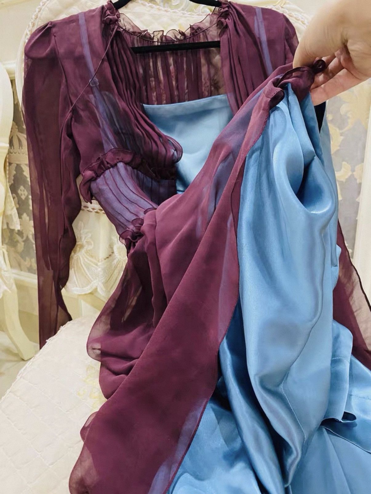 Dolce & Gabbana Rare Vintage Dolce Gabbana Silk Dress With Crystal Button Size S / US 4 / IT 40 - 9 Thumbnail