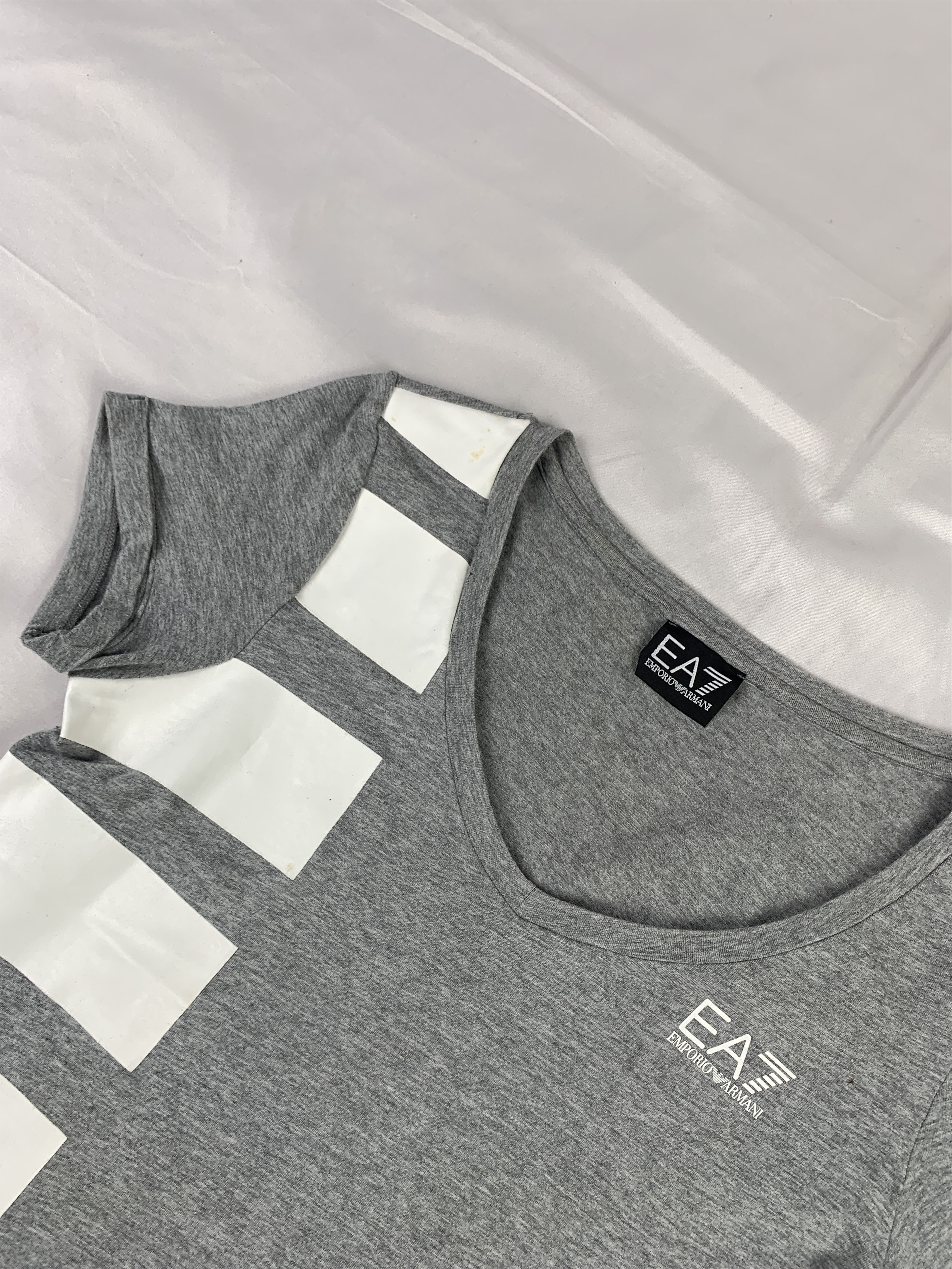 Emporio Armani Emporio Armani Gray V-neck Tee (M) Size M / US 6-8 / IT 42-44 - 4 Thumbnail