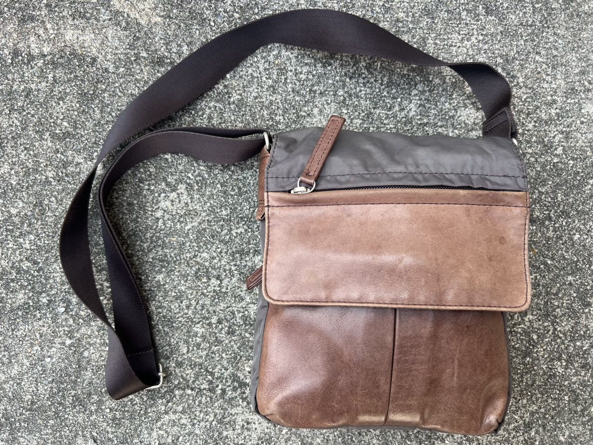 Yohji Yamamoto Vintage Yohji Yamamoto Hybrid Patina Leather Sling Bag Size ONE SIZE - 7 Thumbnail