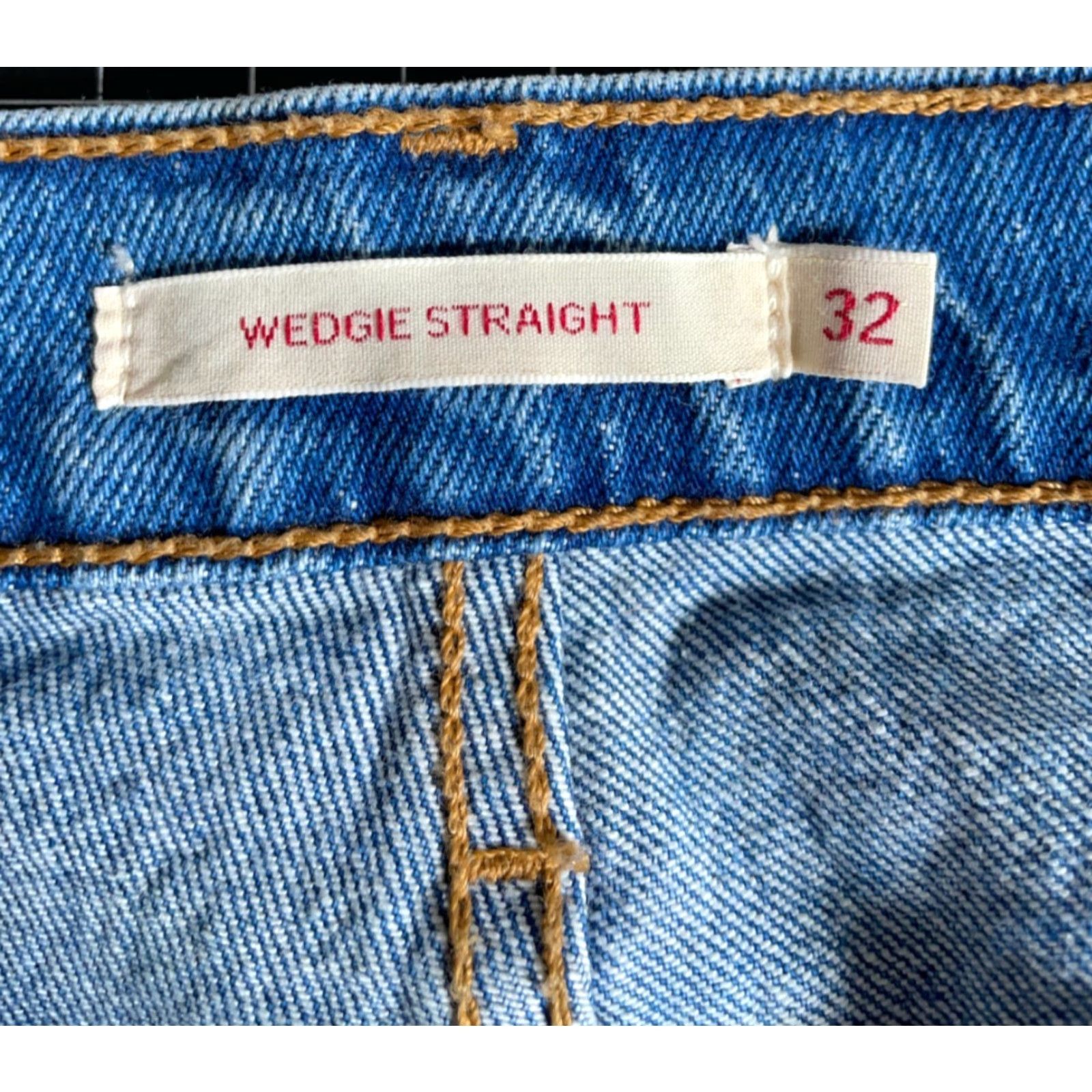 Levi's VINTAGE Levi's Premium Wedgie Fit Straight Leg Jeans Women's 32 Blue Denim Big E Tab Jeans Women 32 Blue Denim 5-Pocket Classic Retro Hipster Ladies Size 24" / US 00 / IT 34 - 4 Thumbnail