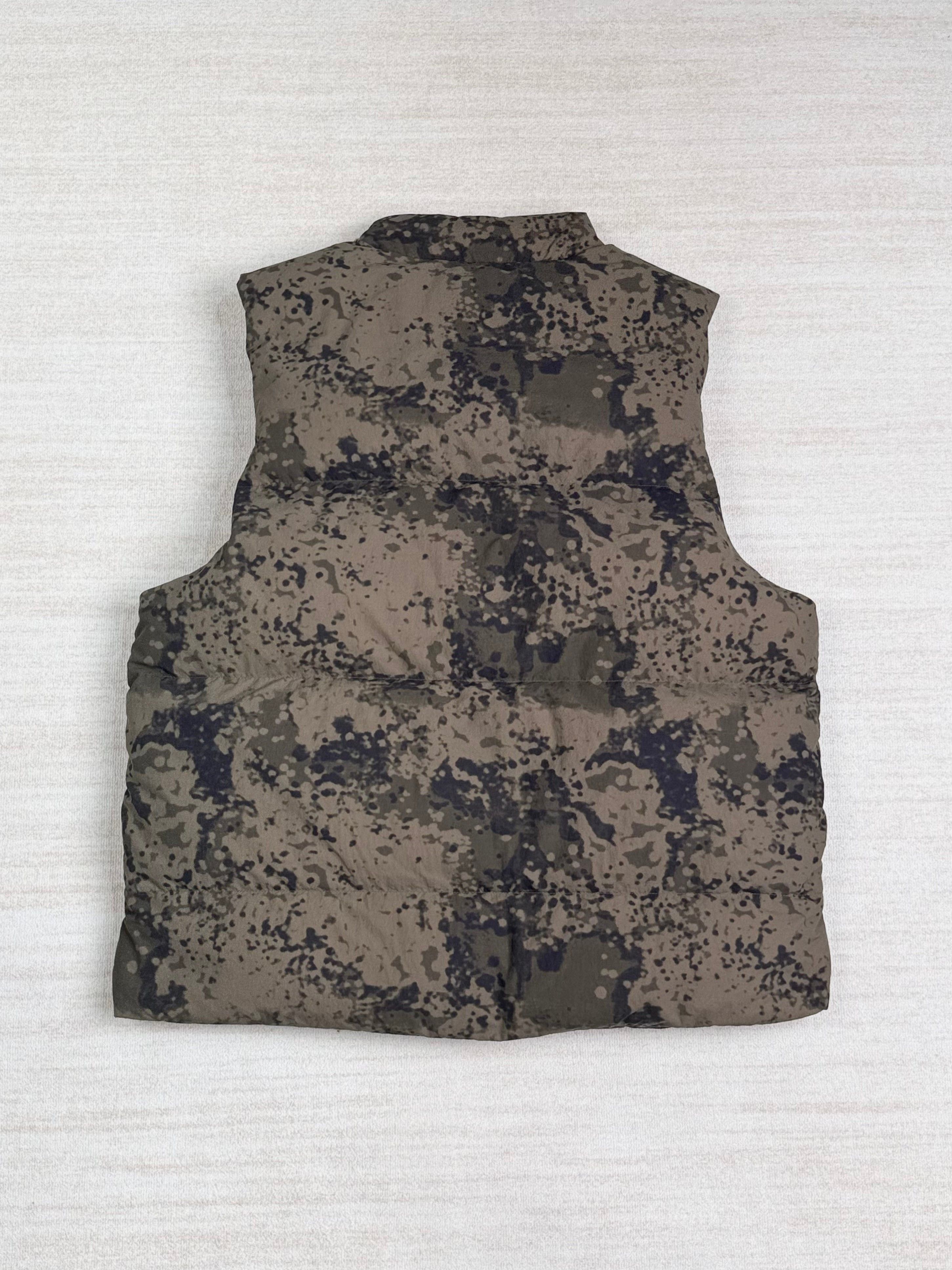 Represent Clo. Never Worn* Represent Puffer Gilet Camo-MILITARY STREETWEAR Size US M / EU 48-50 / 2 - 6 Thumbnail
