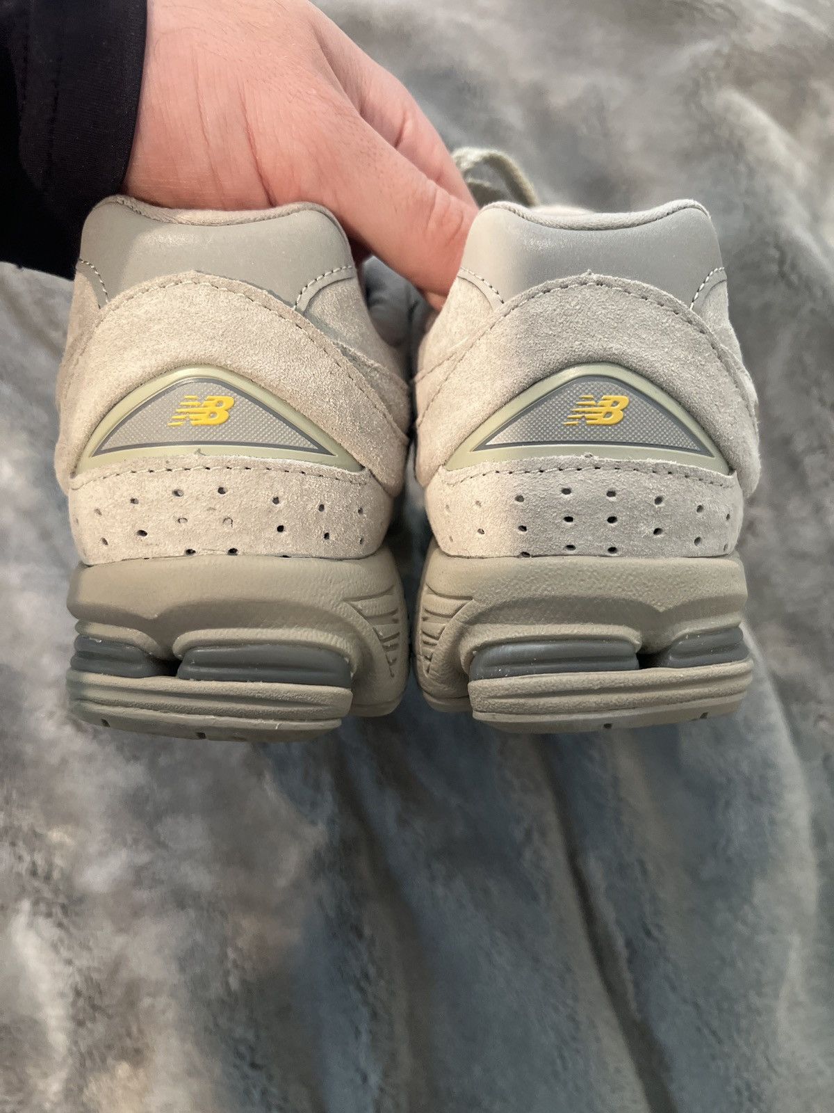 New Balance New balance 2002r - women’s 8, men’s 6.5 used Size US 8 / IT 38 - 6 Thumbnail