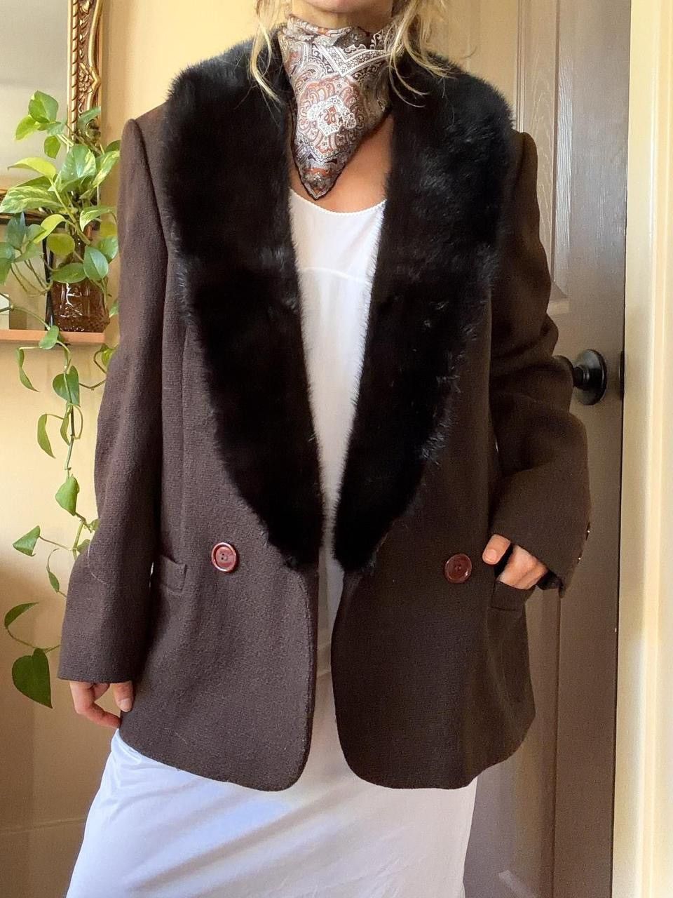 Other Vintage 1960s dark academia wool mink city coat Size M / US 6-8 / IT 42-44 - 1 Thumbnail