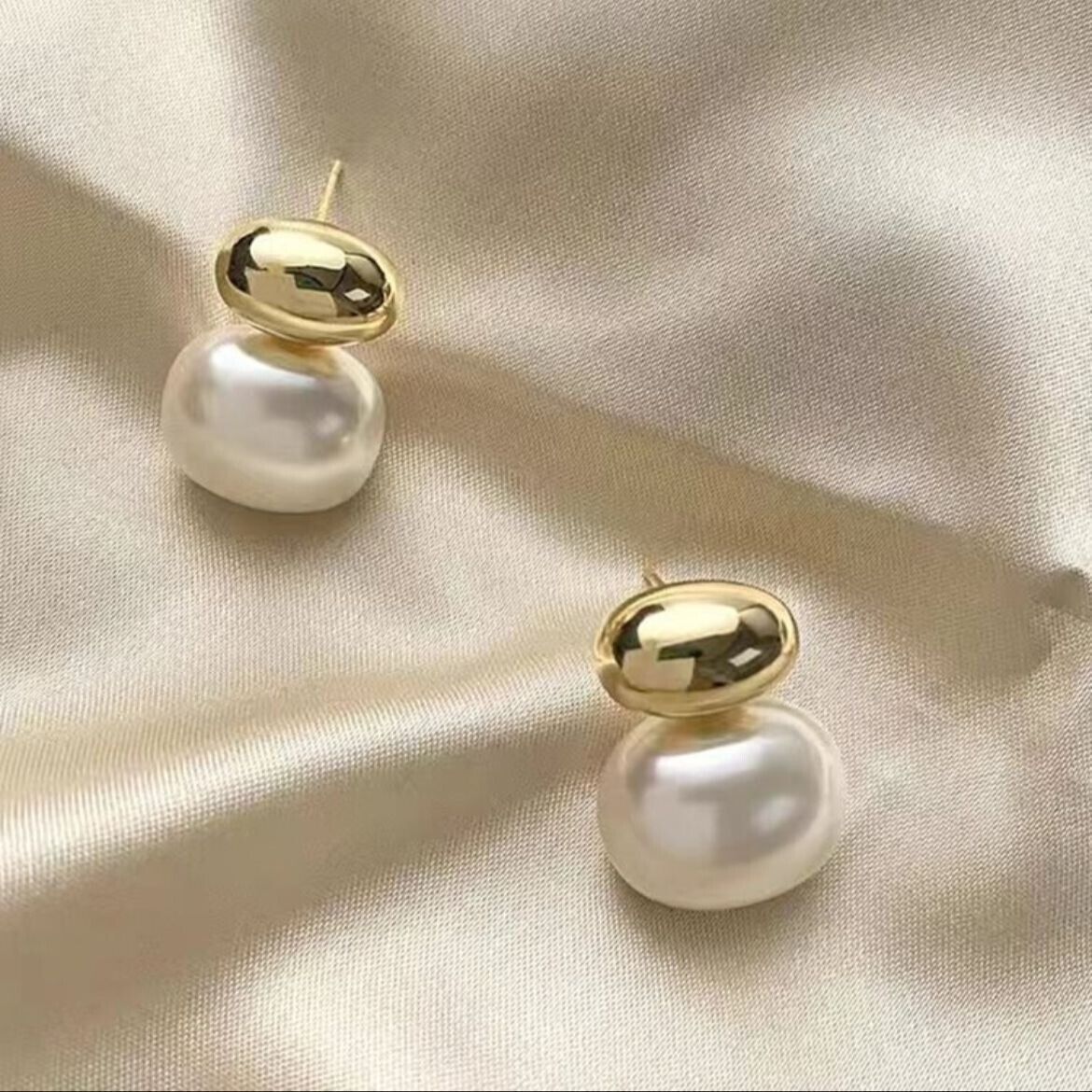 Other New Earrings Women Leaf Elegance Pearl Gold Basics Stud Jewe Size ONE SIZE - 1 Thumbnail