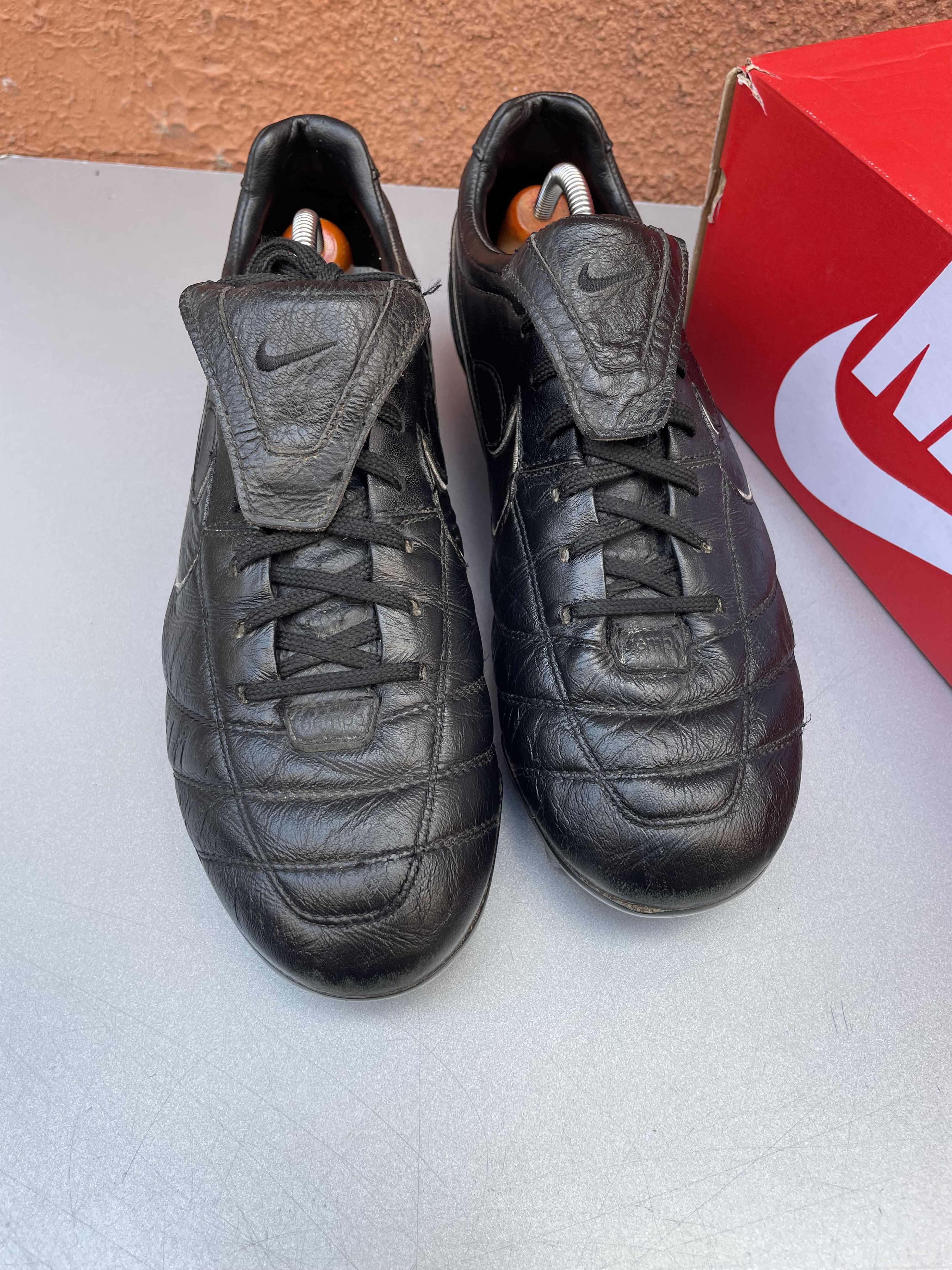 Nike Rare Nike tiempo Ronaldo vintage Size US 9 / EU 42 - 4 Thumbnail