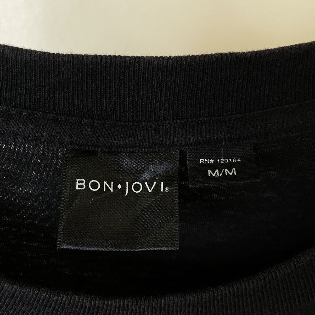 Band Tees Bon Jovi Official Reissue Band T Shirt Size US L / EU 52-54 / 3 - 3 Thumbnail