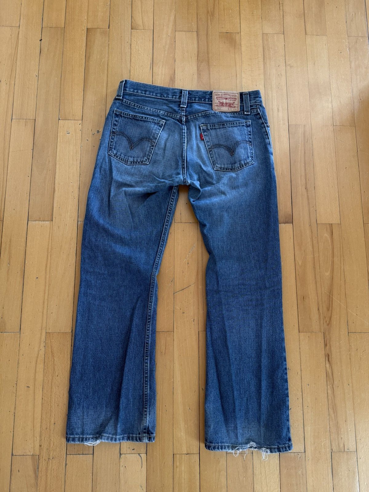 Levi's LEVI’S LOW BOOTCUT 527 JEANS Size US 31 - 2 Thumbnail