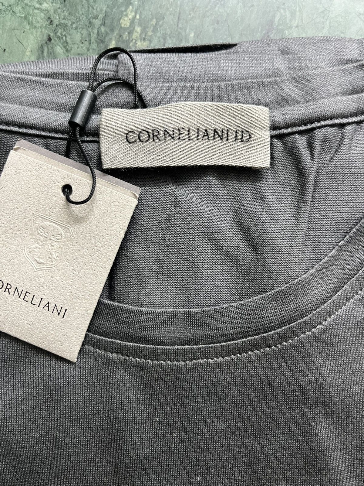 Corneliani Corneliani embroidered logo tshirt Size US M / EU 48-50 / 2 - 3 Thumbnail