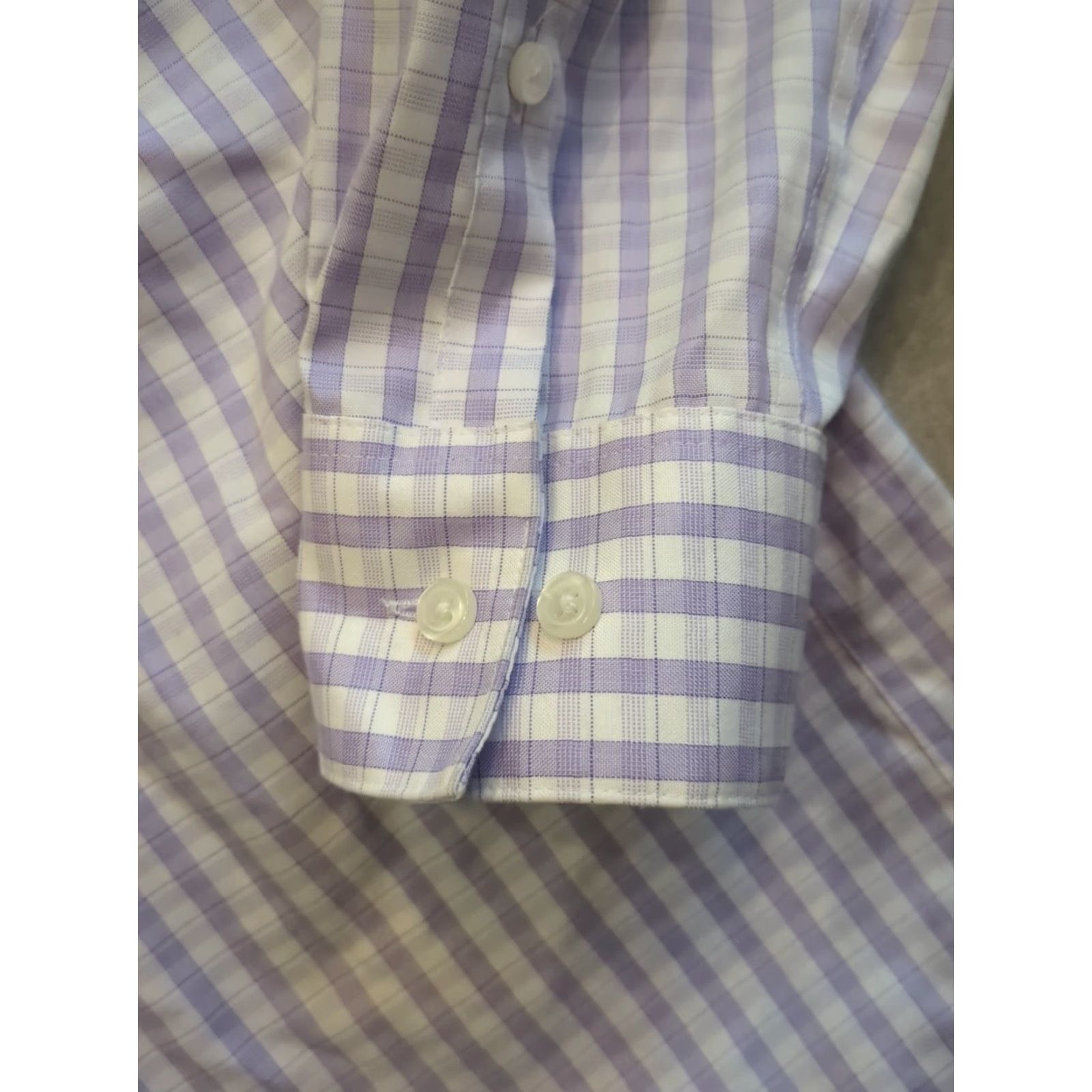 Calvin Klein Calvin Klein Slim Fit Button-Down Shirt Mens White/Lavender 16 32/33 Slim Modern Designer Casual Formal Workwear Shirts Button-Up Size US L / EU 52-54 / 3 - 2 Thumbnail