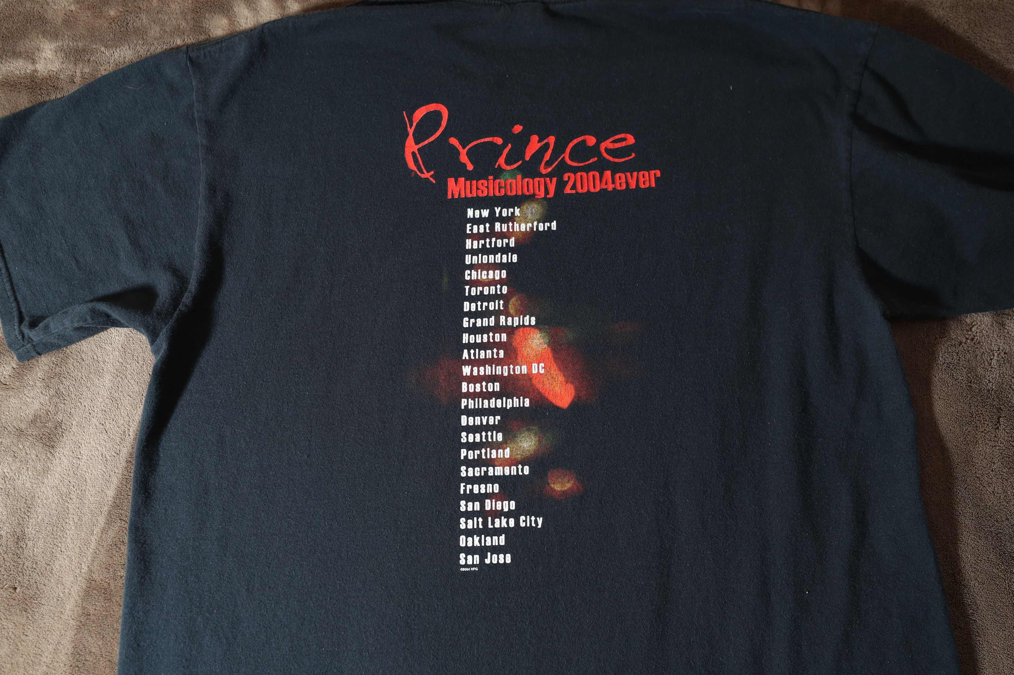 Prince Vintage Prince Musicology 2004ever Tour Tee (XL) Size US XL / EU 56 / 4 - 12 Thumbnail