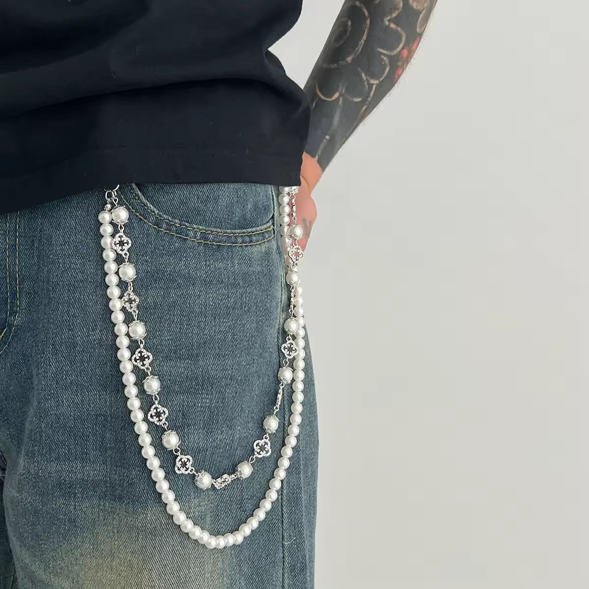 Vintage Rhinestone Flower Layered Beads Jean Wallet Chain Size ONE SIZE - 1 Thumbnail