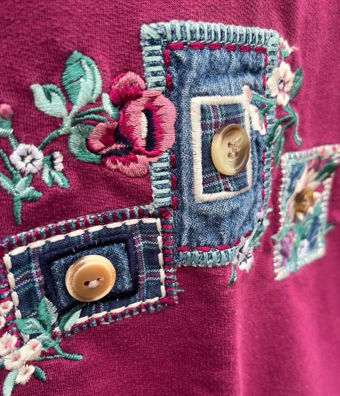 Jantzen Vintage 90s Magenta Collared Sweatshirt w Embroidered Floral Size L / US 10 / IT 46 - 3 Thumbnail