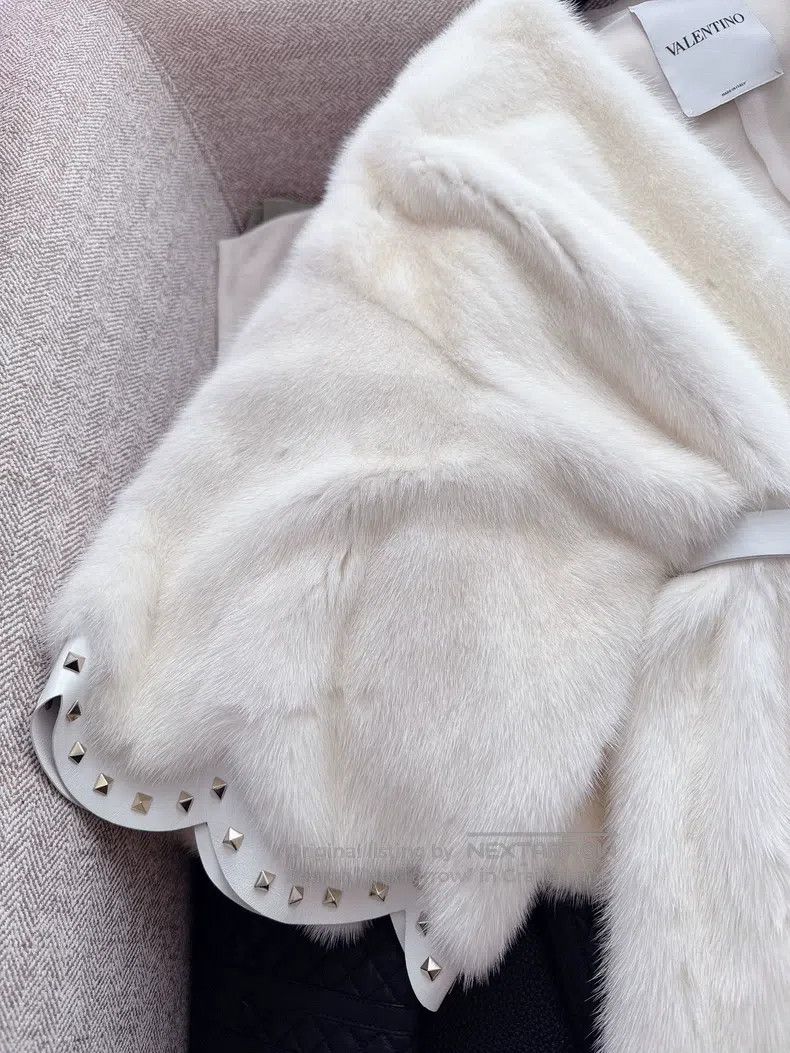 Valentino Valentino White mink velvet fur coat Size S / US 4 / IT 40 - 3 Thumbnail