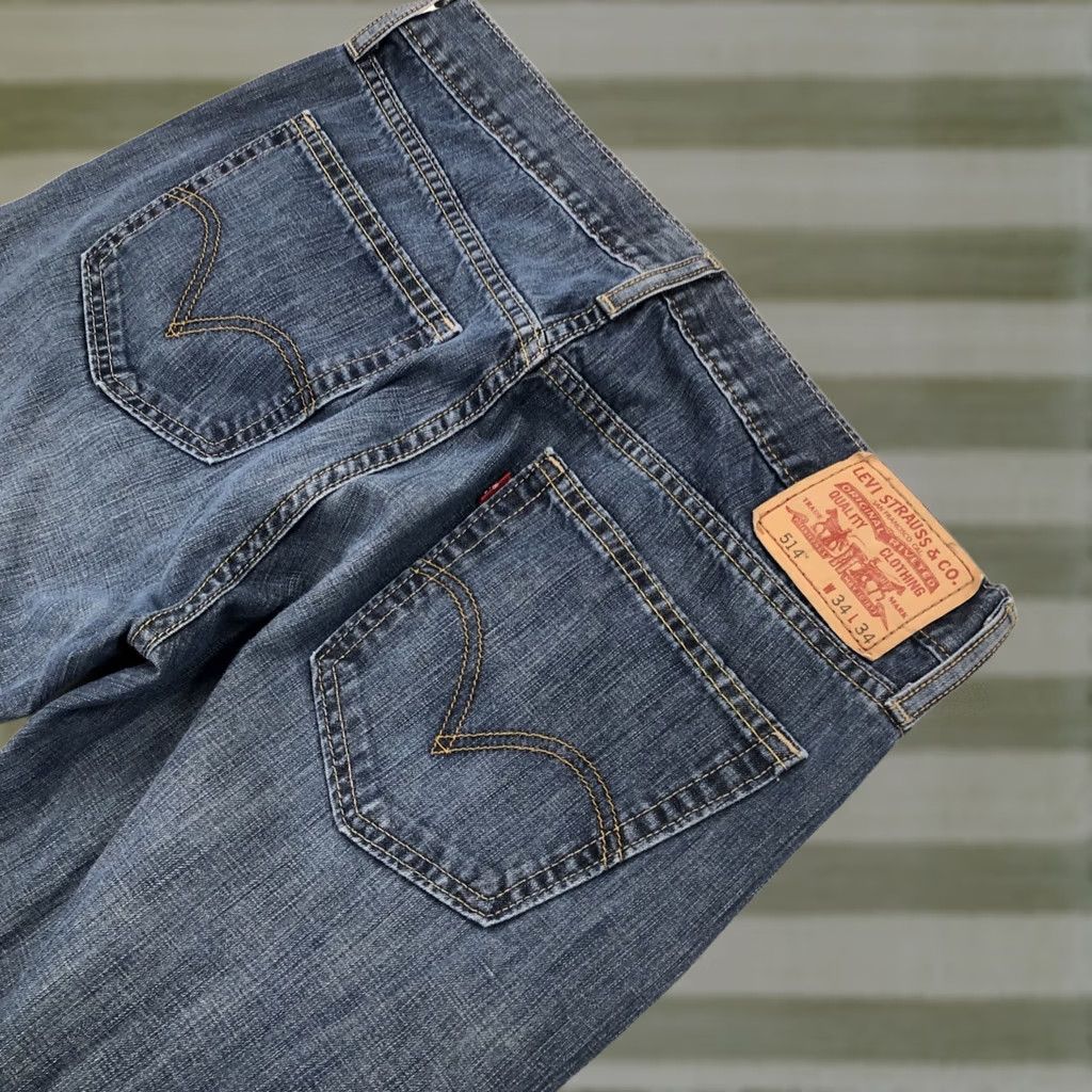 Levi's VINTAGE Levis 514 Jeans Mens 34x34 Slim Straight Denim Blue Cotton Zip 5-Pocket Logo Size US 34 / EU 50 - 1 Thumbnail