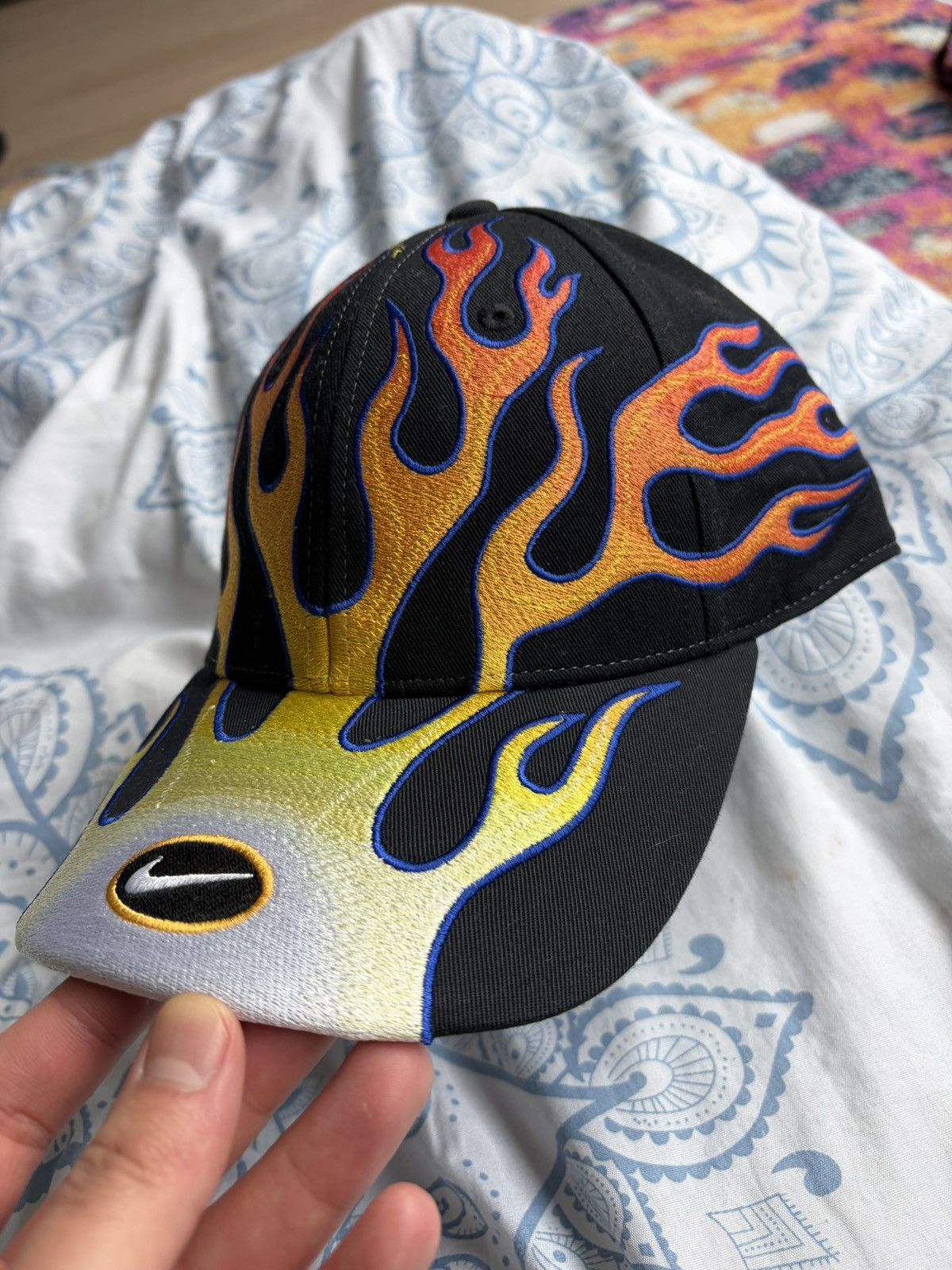 Nike Y2K Nike Flames Hat Size ONE SIZE - 2 Thumbnail
