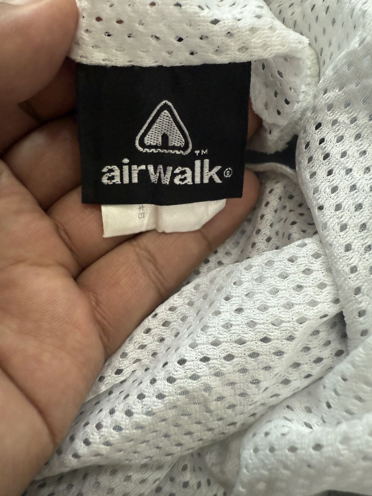Airwalk Summer Airwalk Beach Pants Shorts Size US 32 / EU 48 - 5 Thumbnail