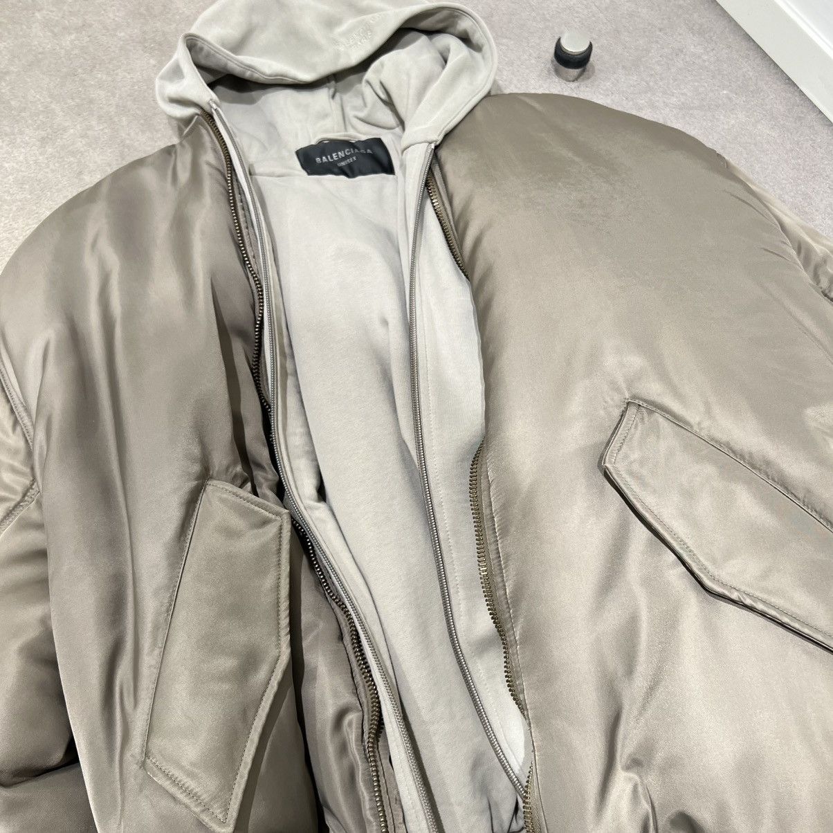 Balenciaga Balenciaga Hooded Oversized Jacket Size US L / EU 52-54 / 3 - 5 Thumbnail
