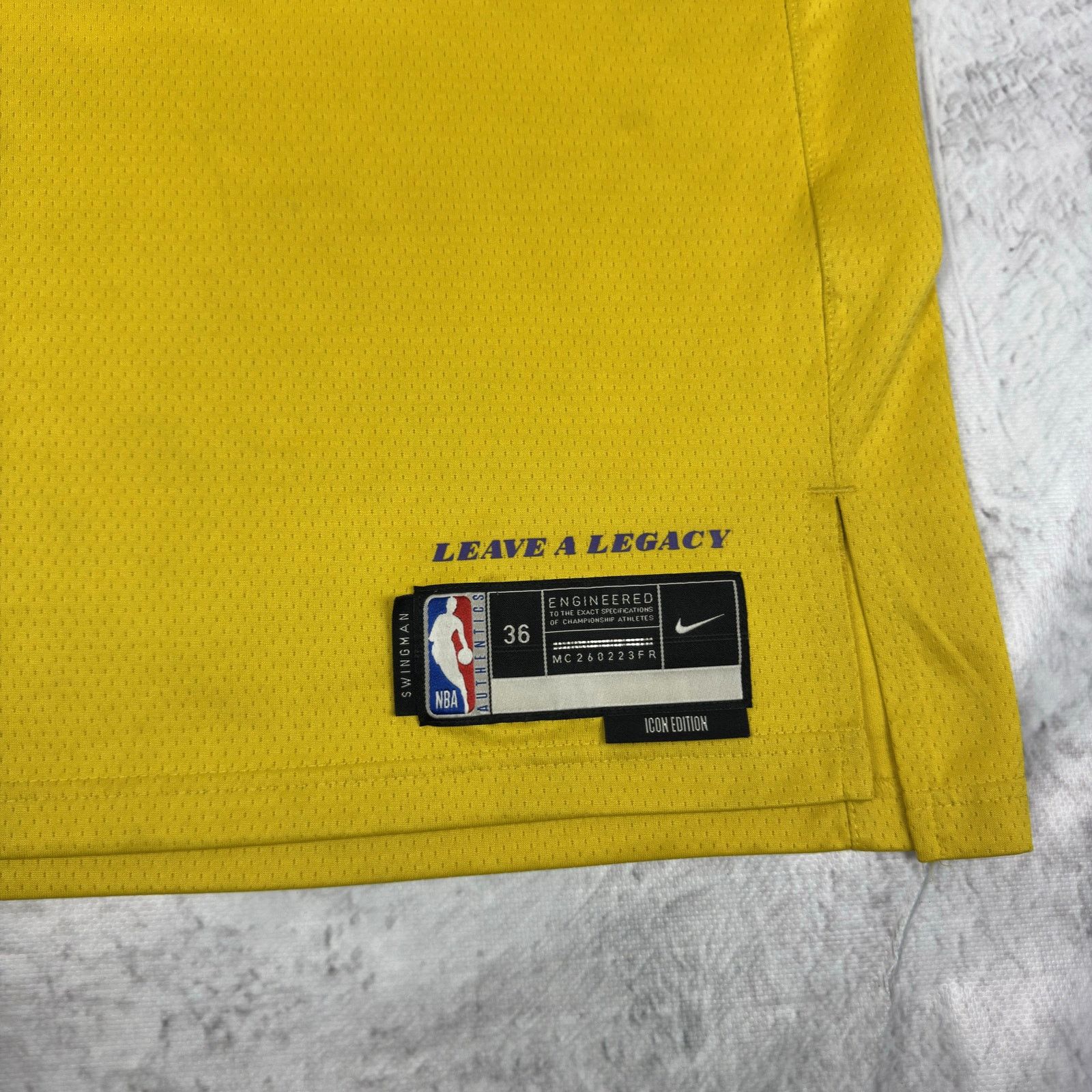 Nike Nike Dri-Fit Men's Los Angeles Lakers Lebron James Jersey XS Size US XS / EU 42 / 0 - 8 Thumbnail